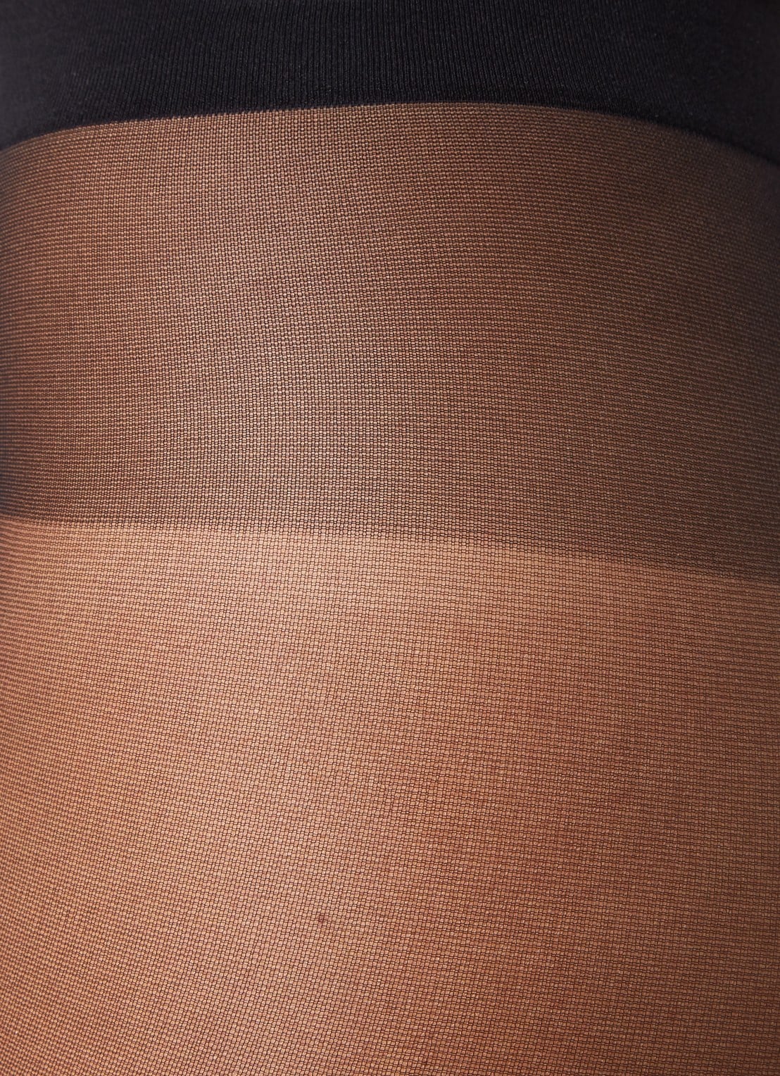 Wolford Satin Touch panty in 20 denier - detail 3 diepzwart
