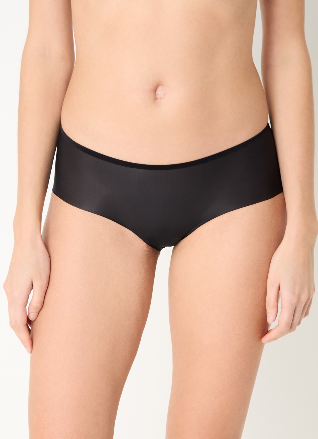 Wolford Skin naadloze slip - detail zwart
