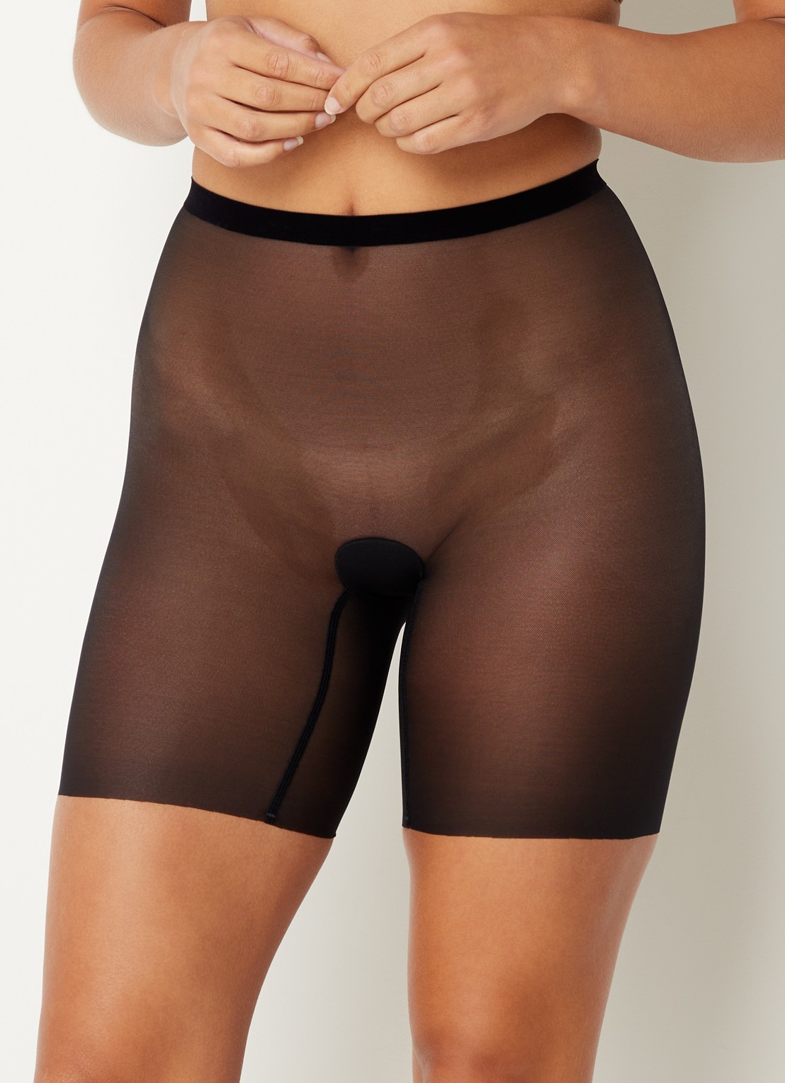 Wolford Tulle Control corrigerende short van mesh - detail 2 zwart