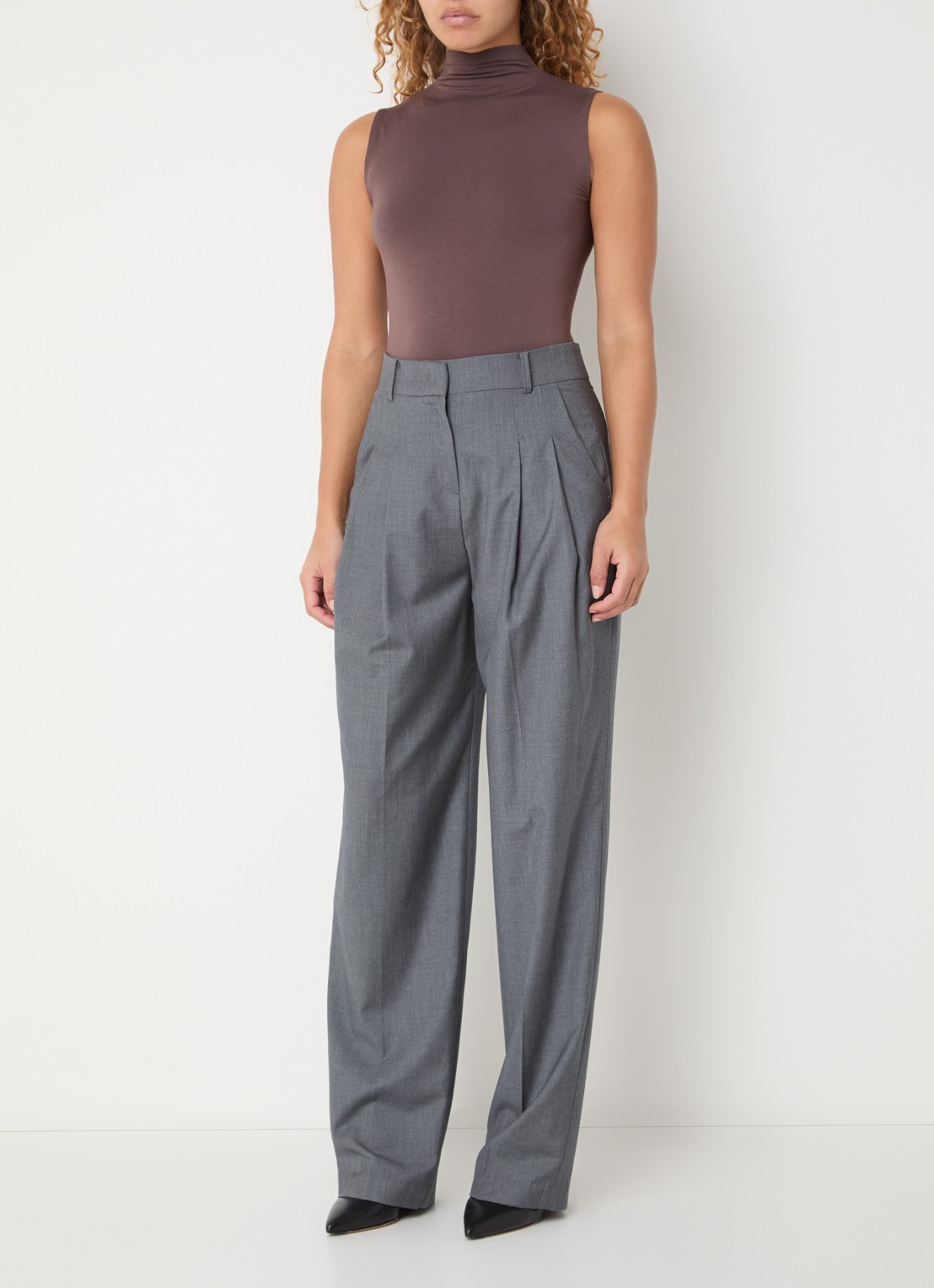 Wolford Viscose string body met col - voorkant 4 bruin