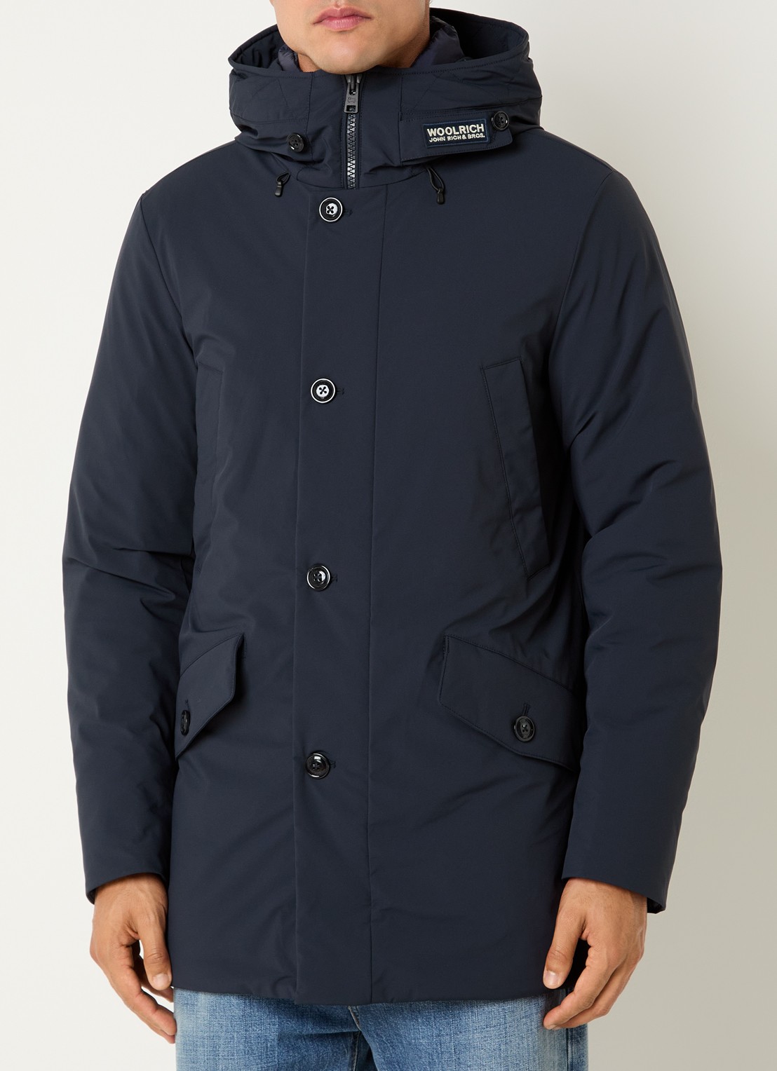 Woolrich Arctic gewatteerde parka met donsvulling en waterafstotende coating - detail donkerblauw