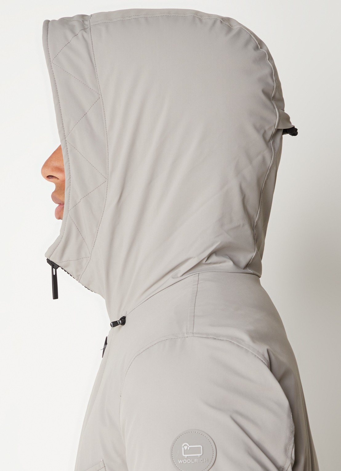 Woolrich Artic parka met donsvulling en klepzakken - detail 2 donkerbeige