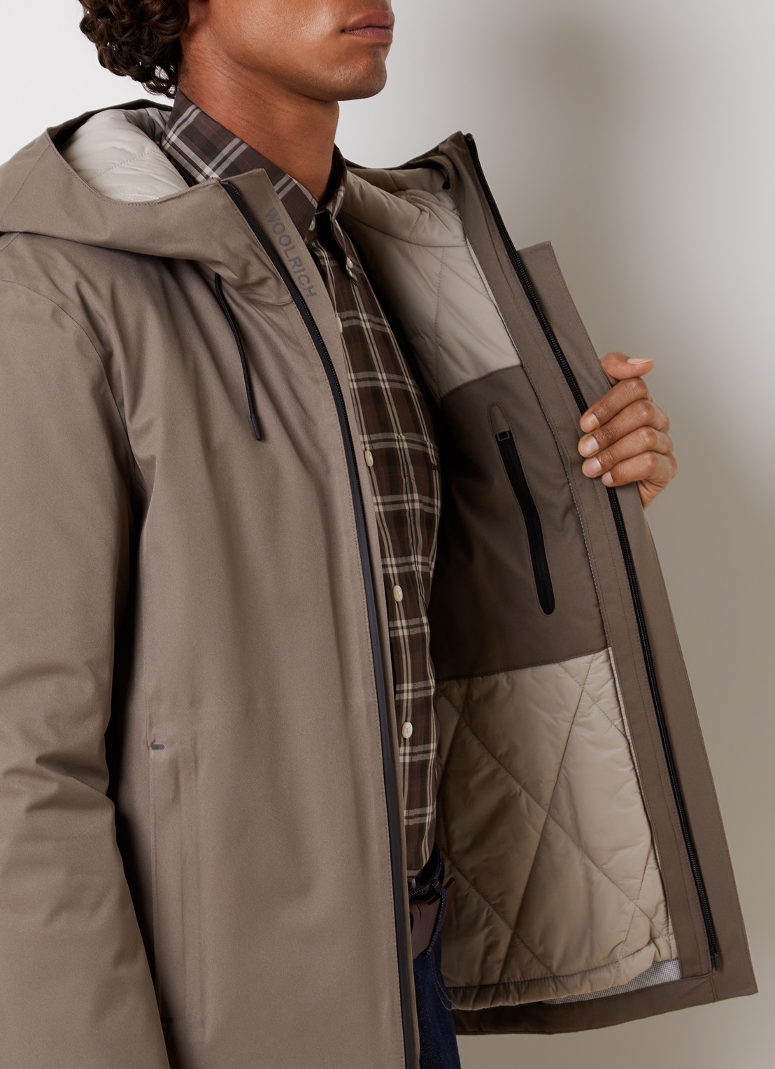 Woolrich Crestmont 3-in-1 gewatteerde parka met uitneembare voering - detail 7 zand