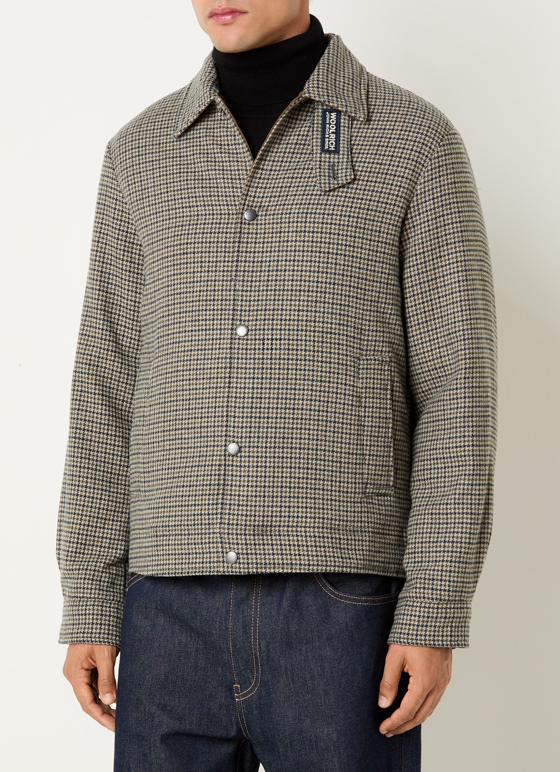 Woolrich Gewatteerd overshirt in wolblend met print - detail bruin
