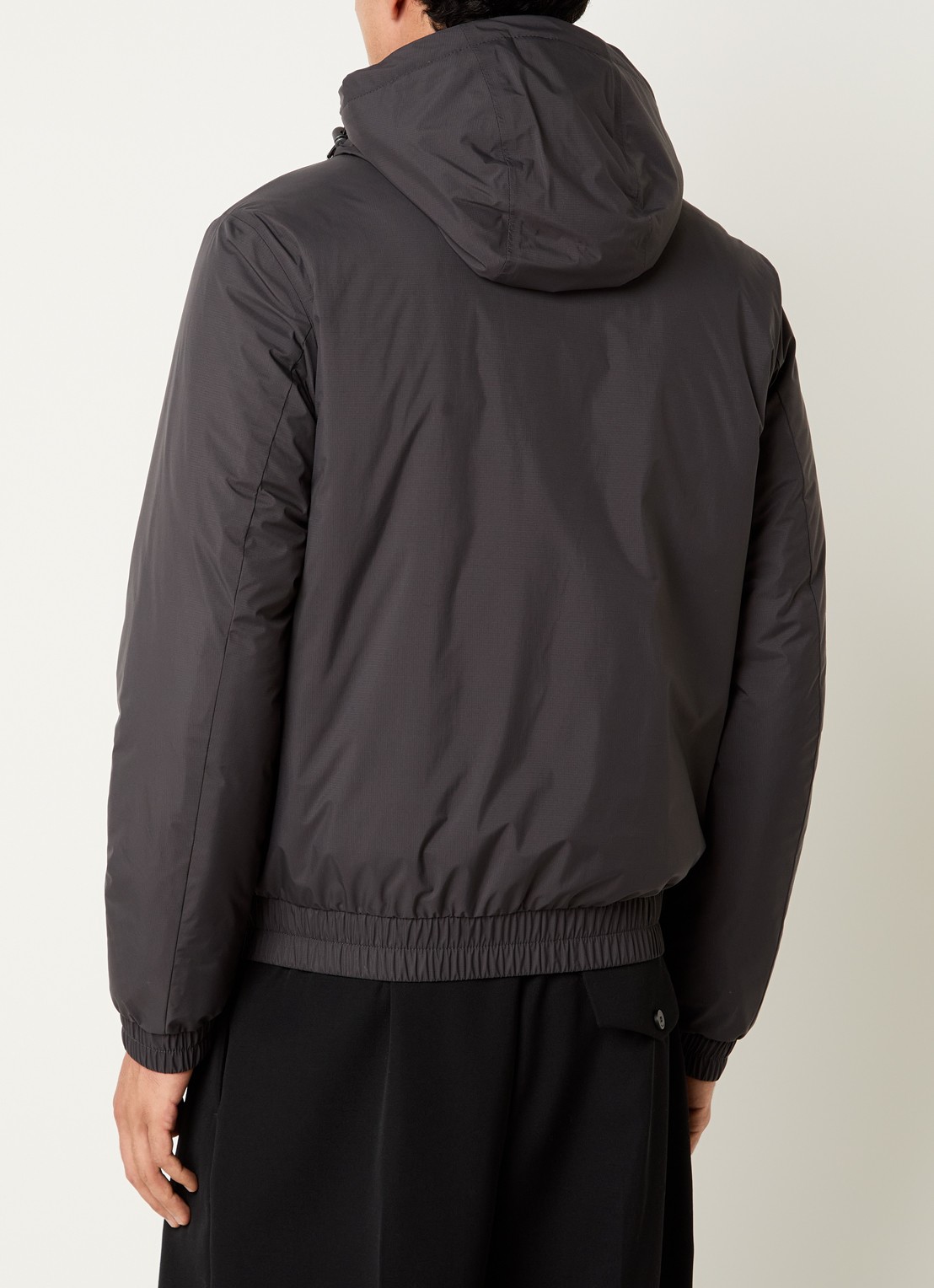 Woolrich Jack met capuchon en waterafstotende coating - achterkant 4 antraciet