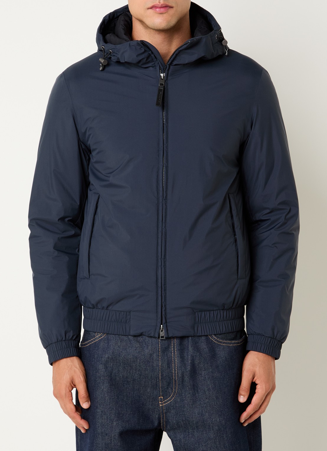 Woolrich Jack met capuchon en waterafstotende coating - detail donkerblauw