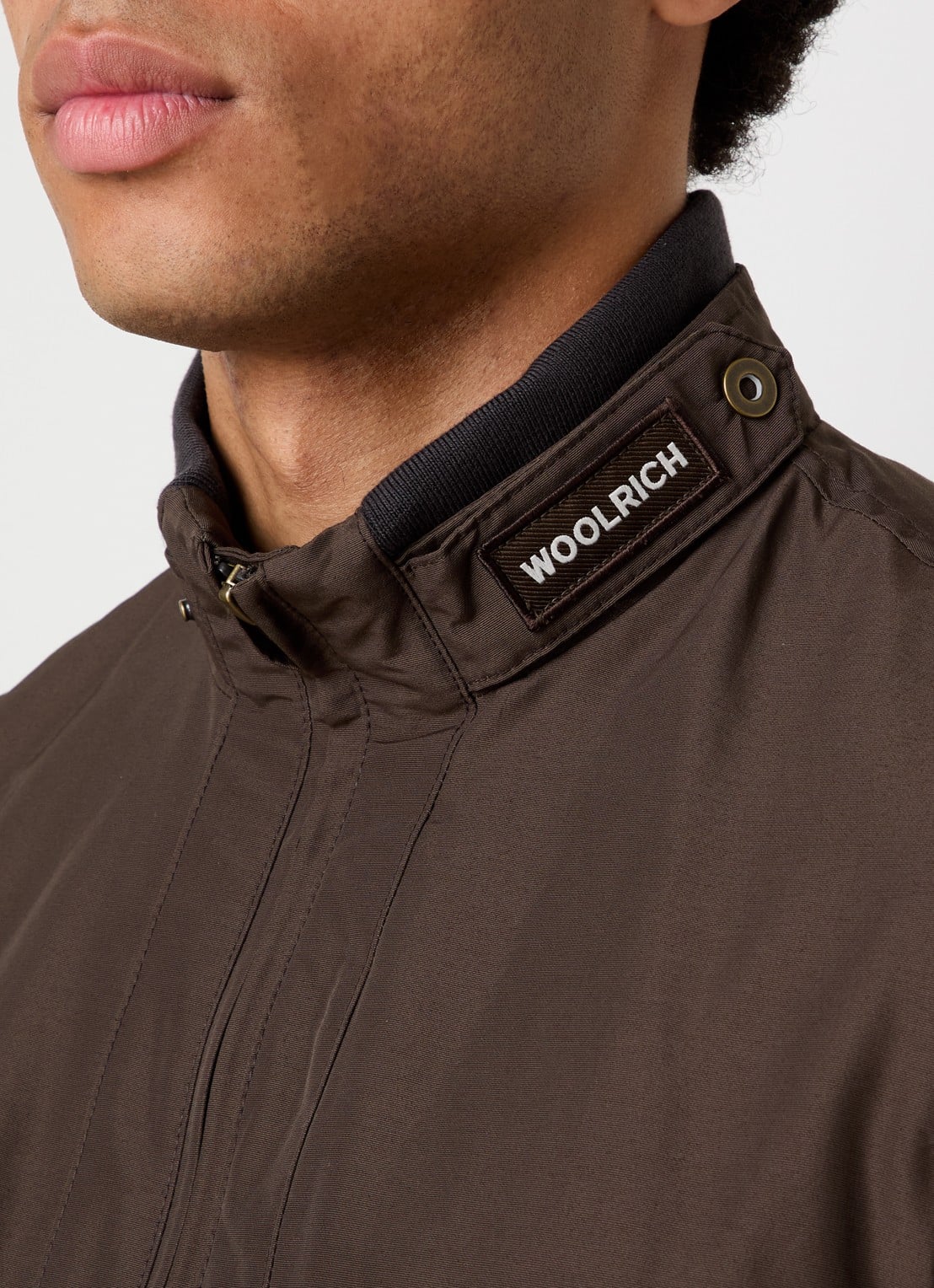 Woolrich Jack met logo en steekzakken - detail 5 lichtbruin
