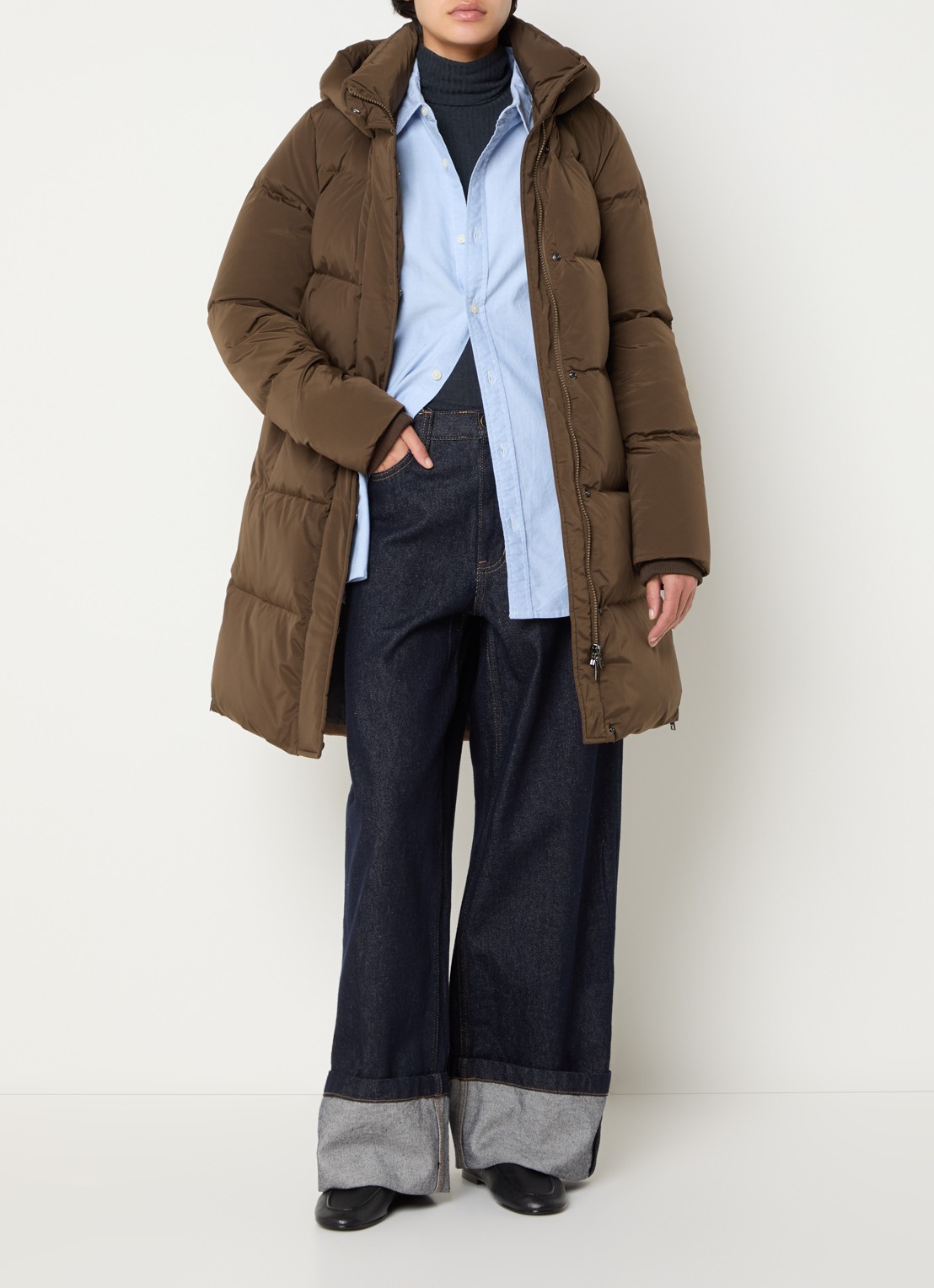 Woolrich Kelly puffer jack met donsvulling en steekzakken - voorkant 3 bruin