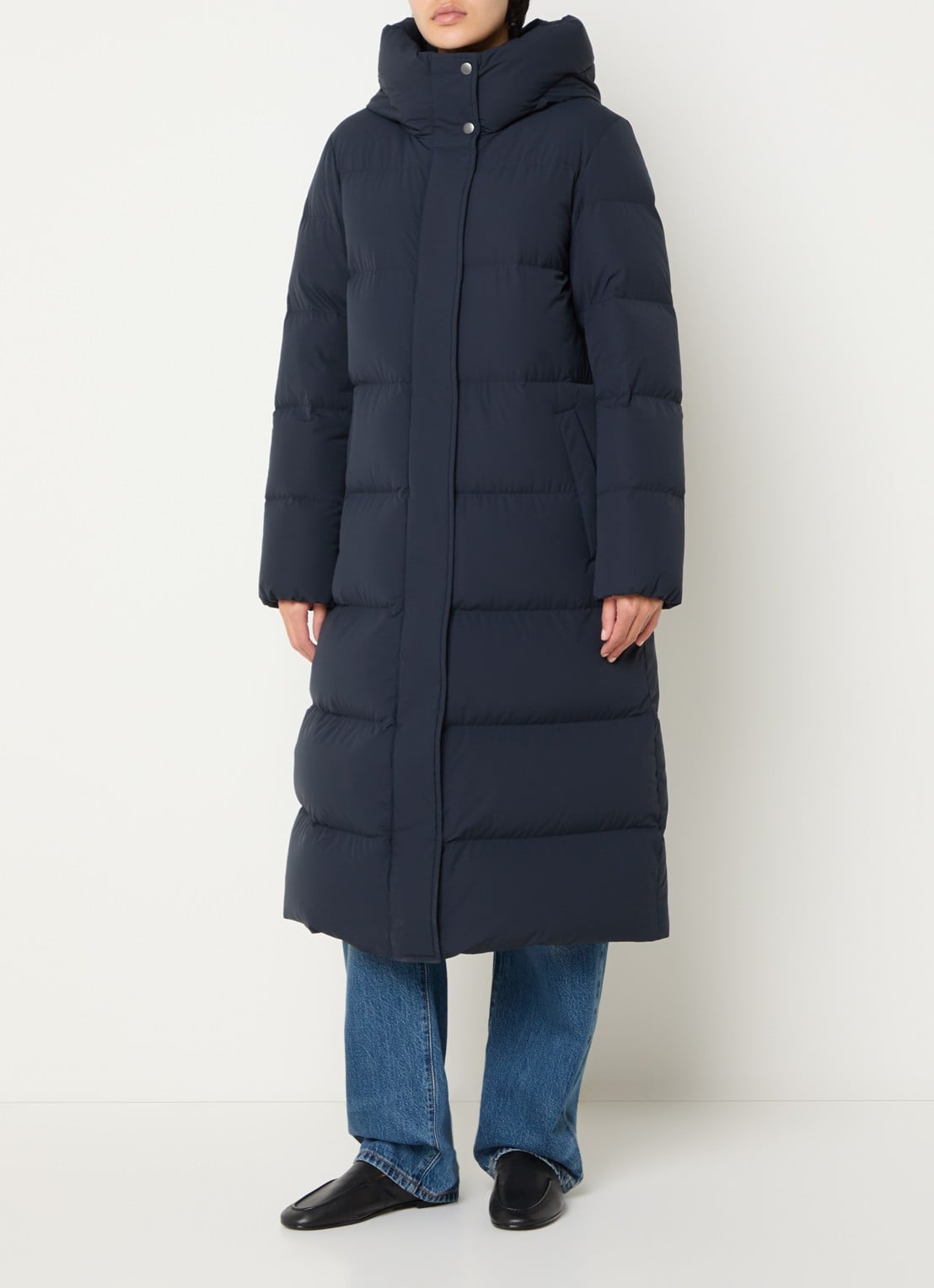 Woolrich Madison longline puffer jack met donsvulling - detail 4 donkerblauw