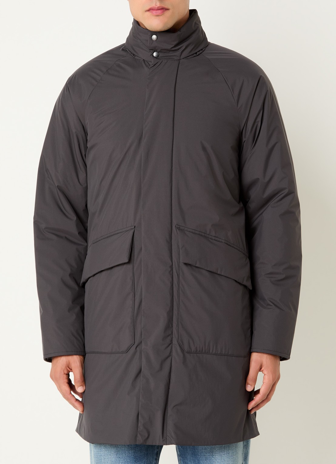 Woolrich Micro gewatteerde parka met opgestikte zakken - detail donkergrijs