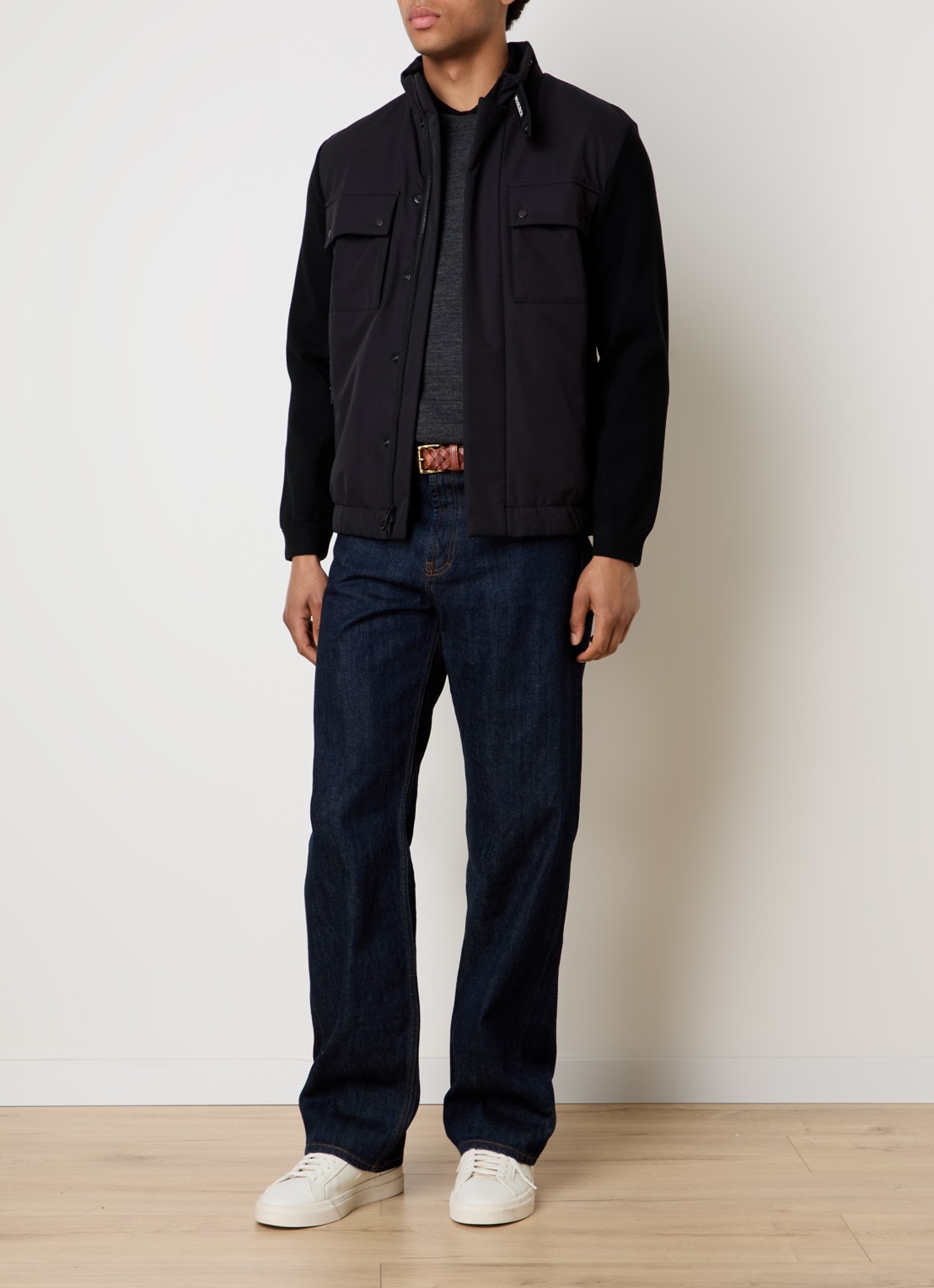 Woolrich Softshell jack met ritszakken - voorkant 2 zwart