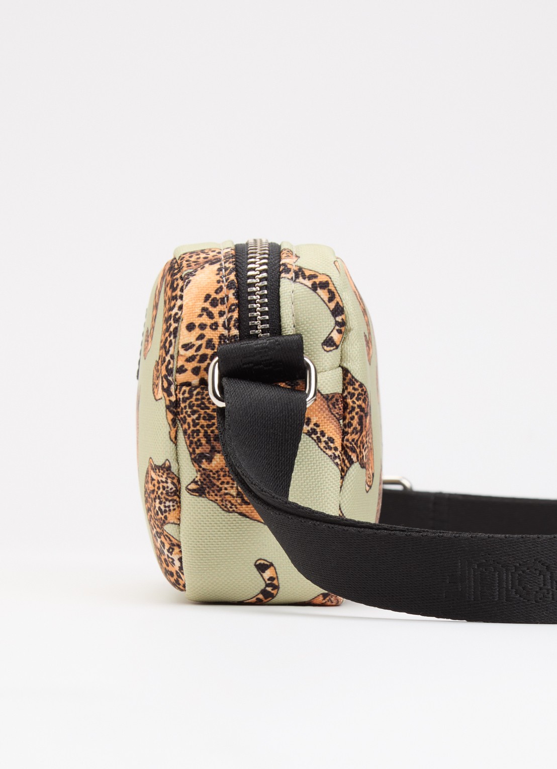 Wouf Avo Leopard Mini crossbodytas met print en verstelbare schouderriem - detail 2 lichtgroen