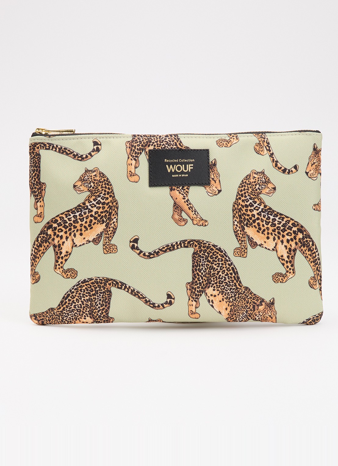 Wouf Avo Leopard XL toilettas met print - voorkant lindegroen