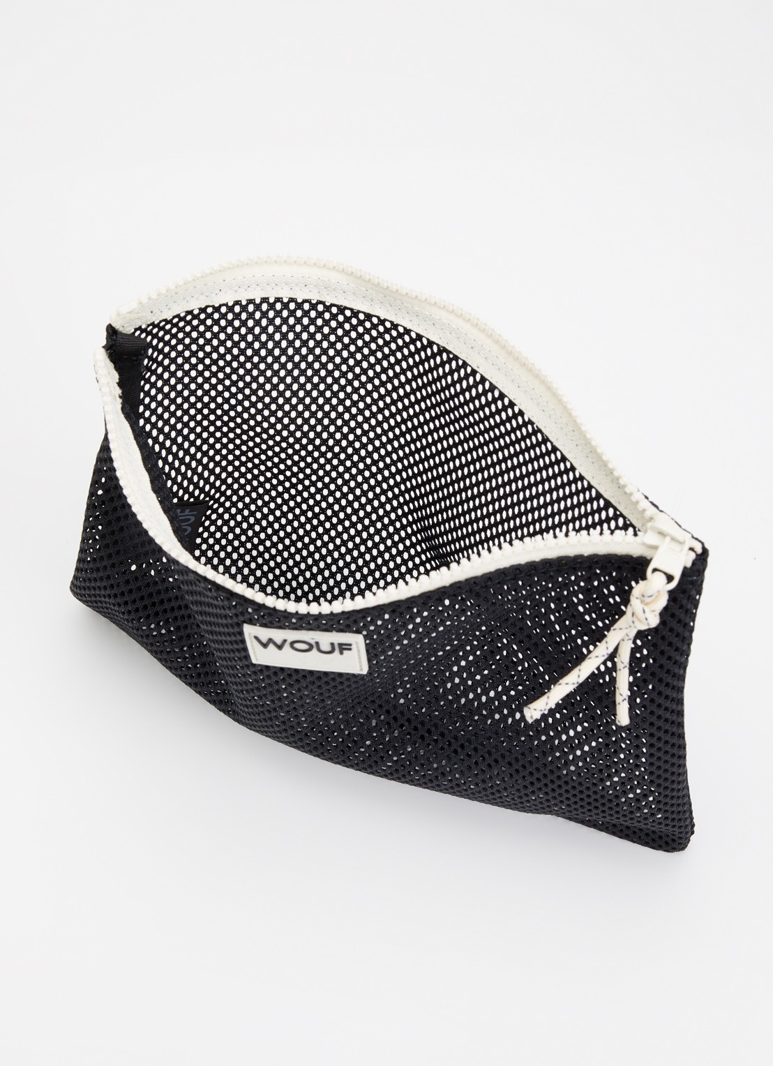 Wouf Onyx toilettas van mesh met logo  - detail 2 zwart