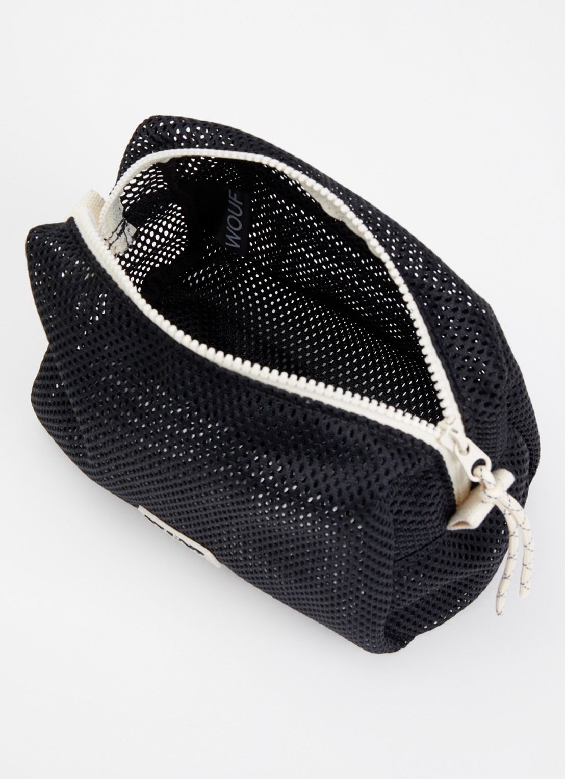Wouf Onyx toilettas van mesh met logo  - detail zwart