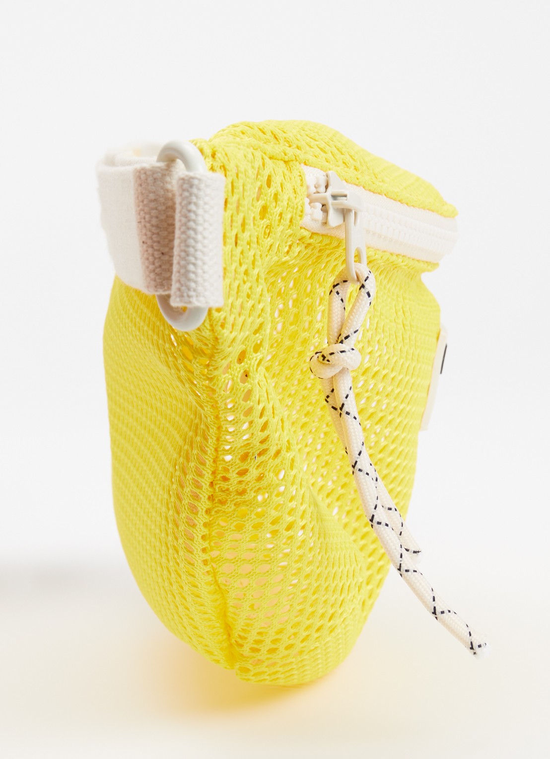 Wouf Ray heuptas van mesh met logo - detail 4 geel
