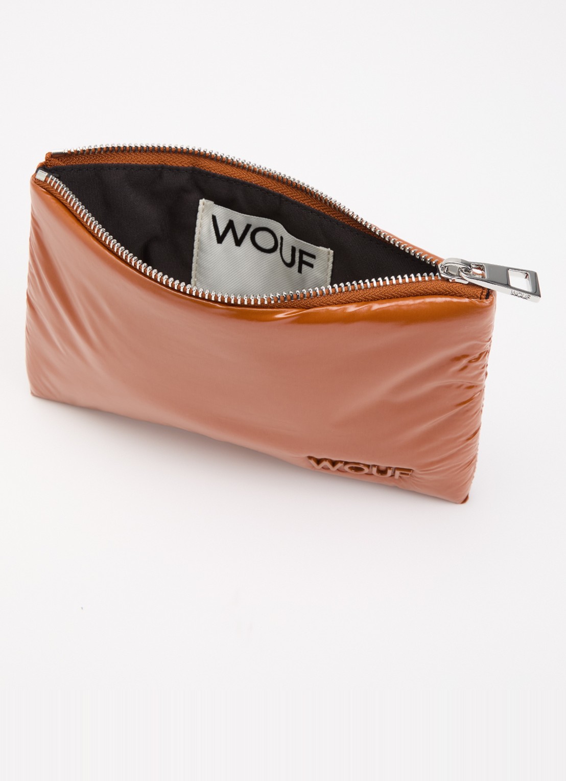 Wouf Sienna toilettas met logo - voorkant 2 oranjebruin