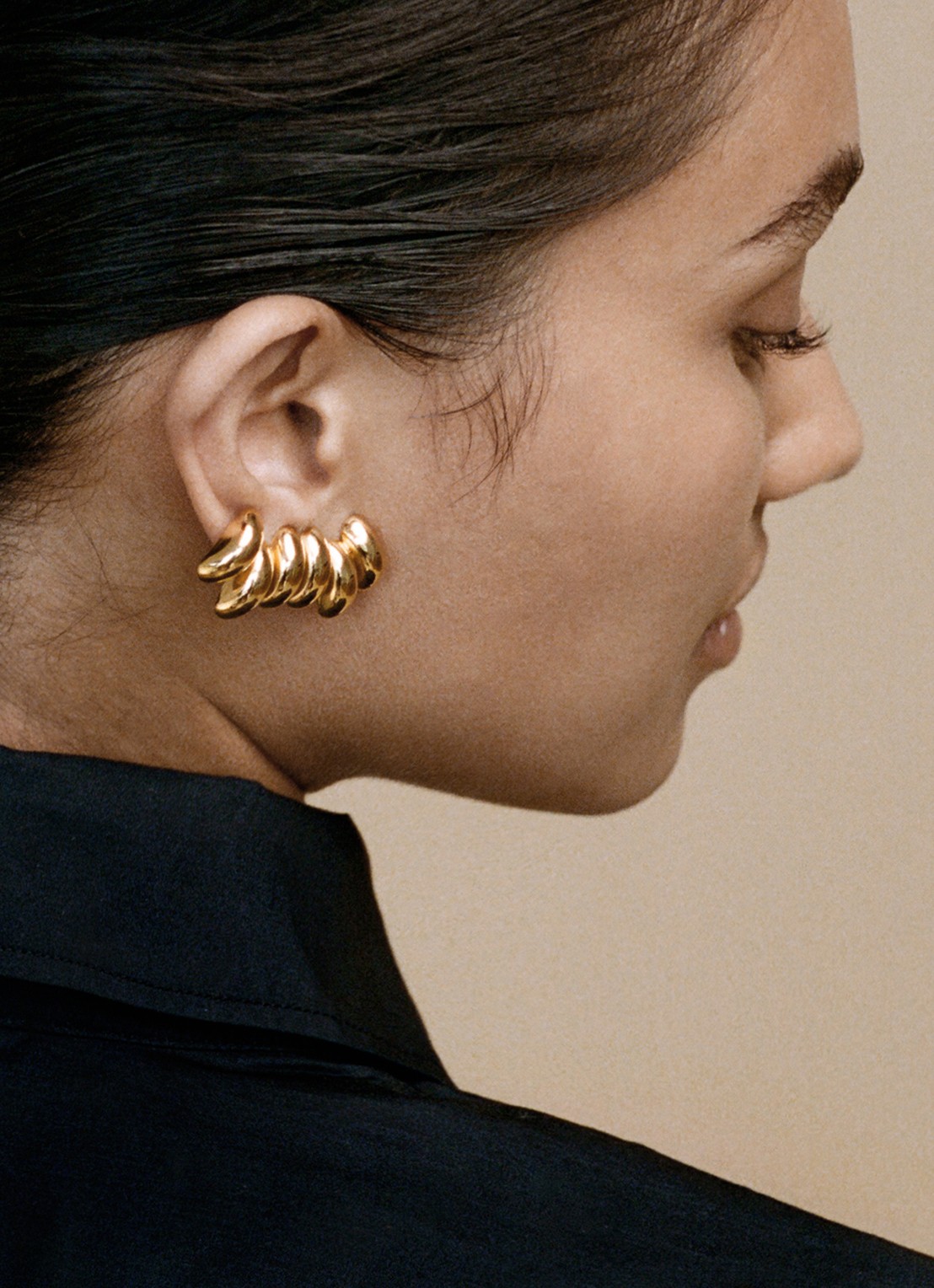 Wouters & Hendrix Statement oorclip verguld - detail 3 goud