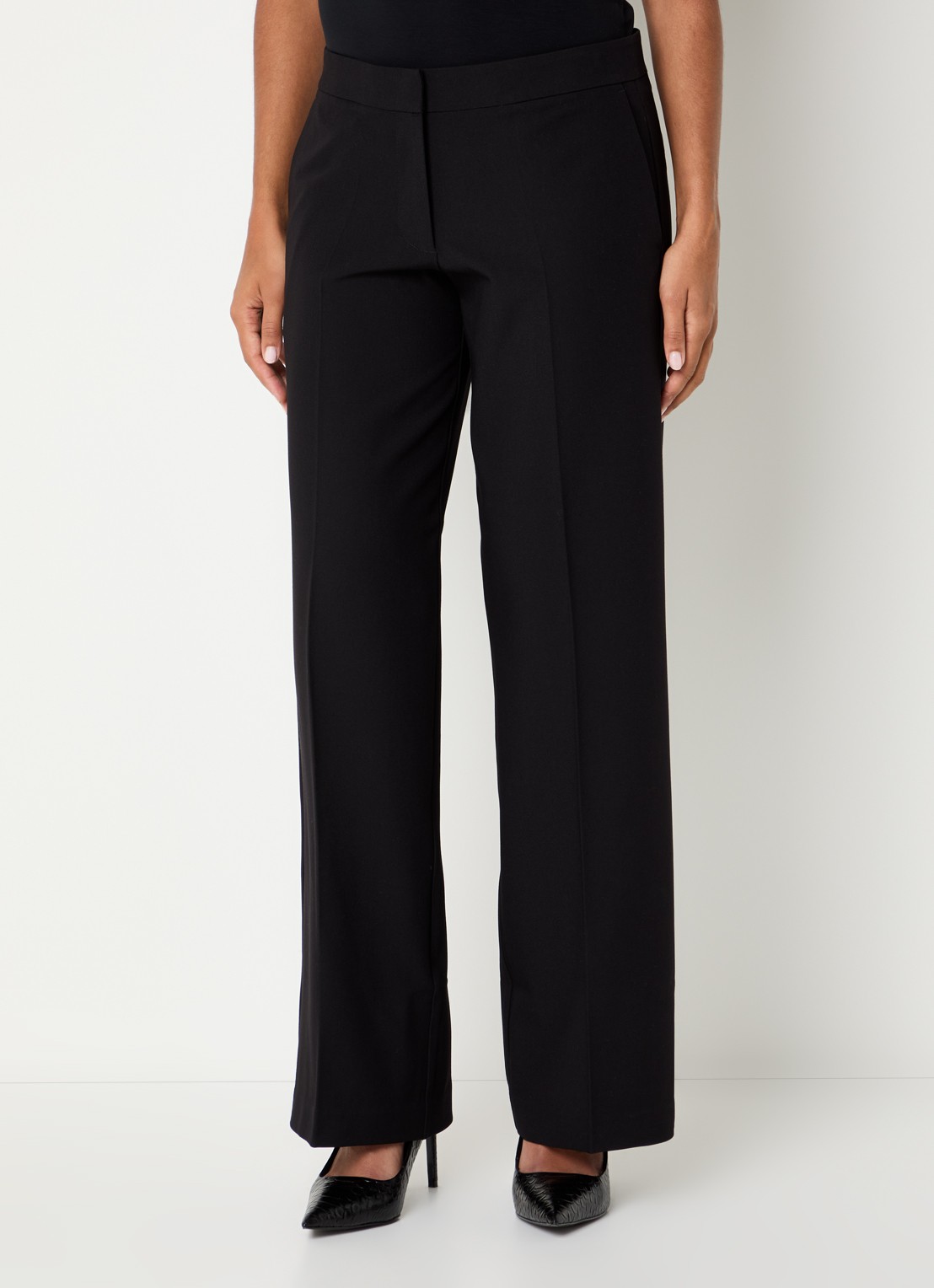WRSTBHVR Elika low waist wide fit broek met steekzakken - detail zwart
