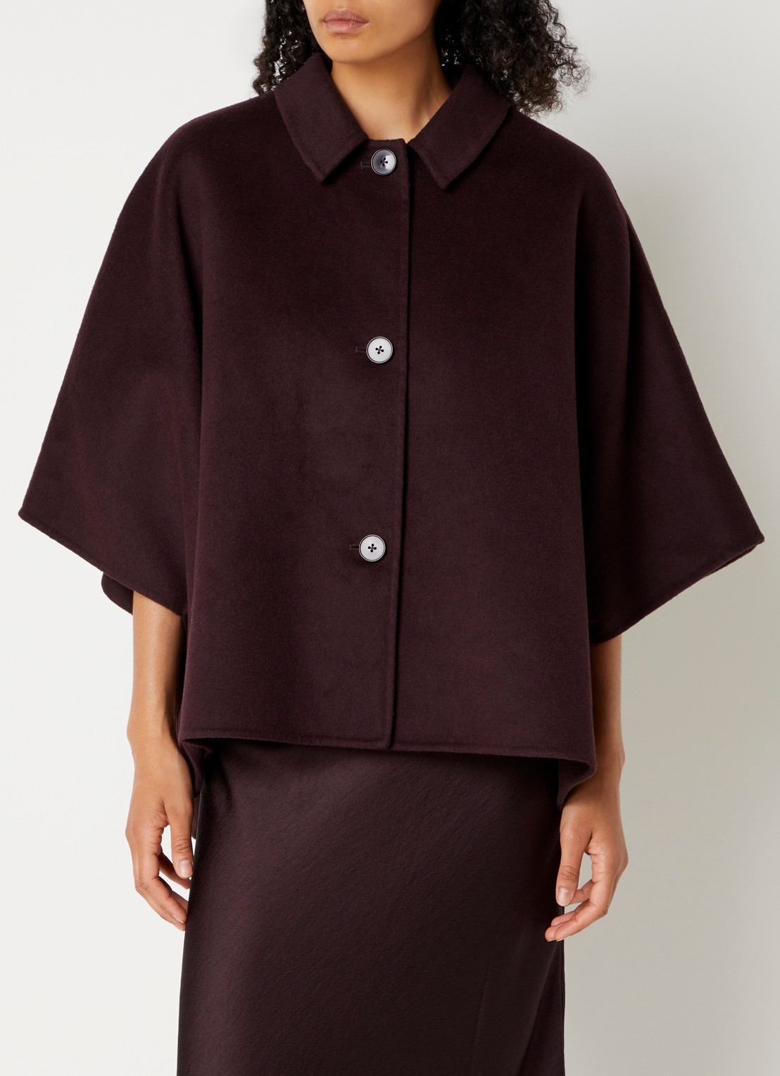 Xandres Cabi mantel in wolblend met kraag - detail 4 aubergine