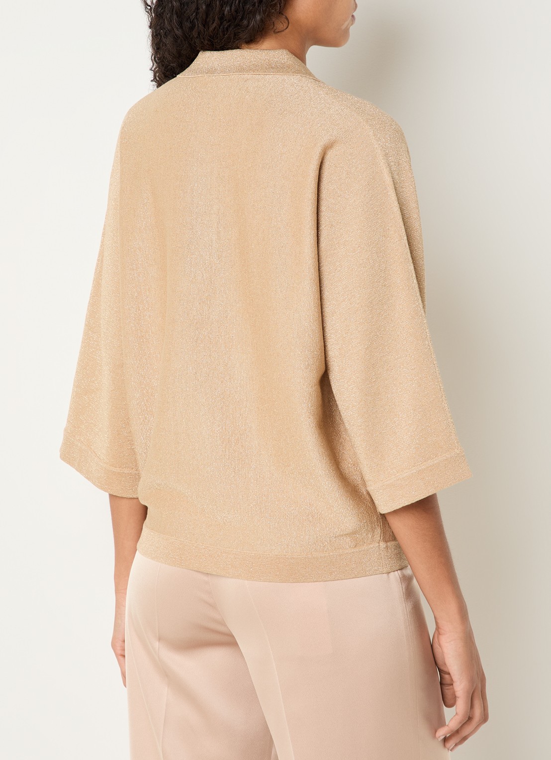 Xandres Fijngebreide top met polokraag en lurex - achterkant camel
