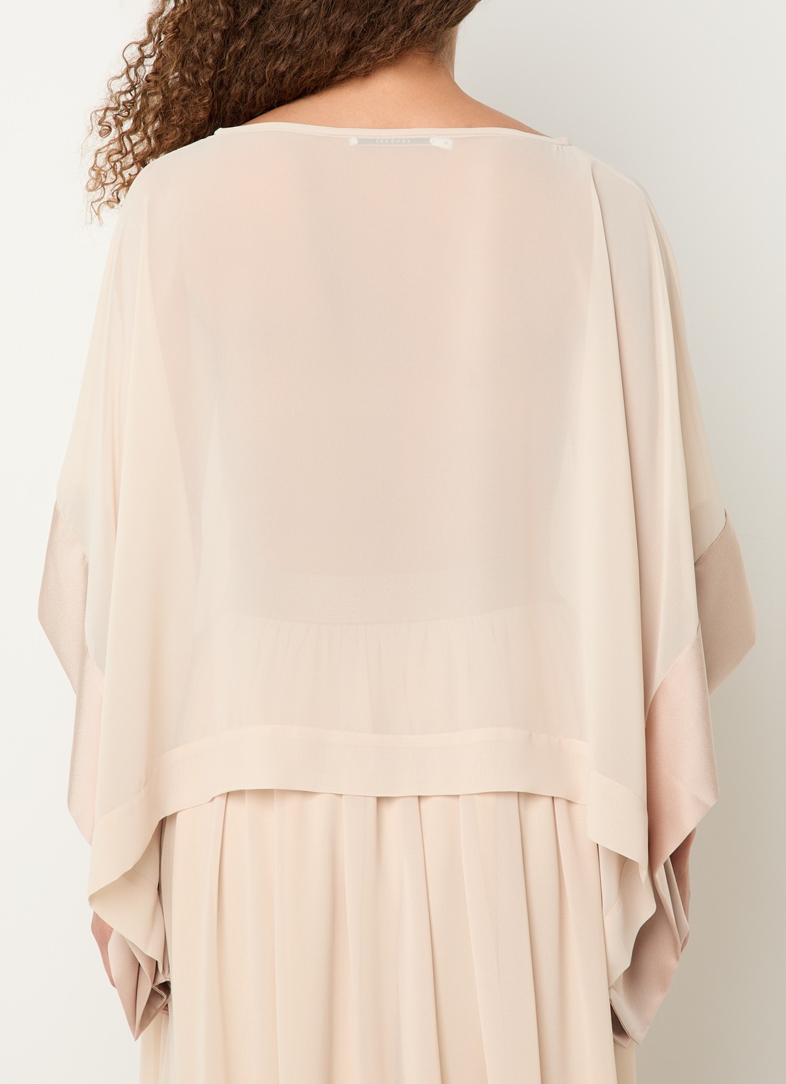 Xandres Henna top met vleermuismouw - achterkant 4 beige