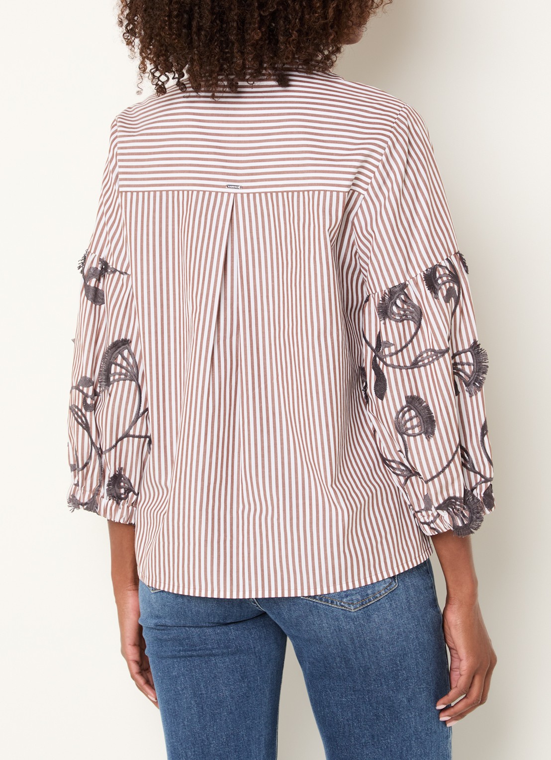 Xandres Hopi blouse met streepprint - achterkant 4 lichtbruin