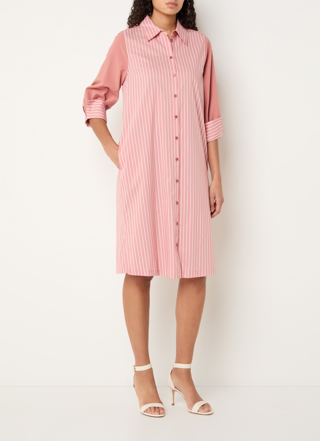 Xandres Katriena midi blousejurk met streepprint - detail 4 zalmroze