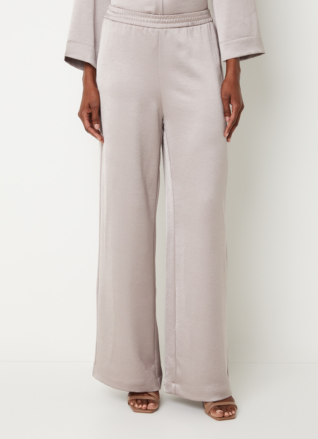 Xandres Paolo high waist wide fit broek van satijn - detail 4 creme