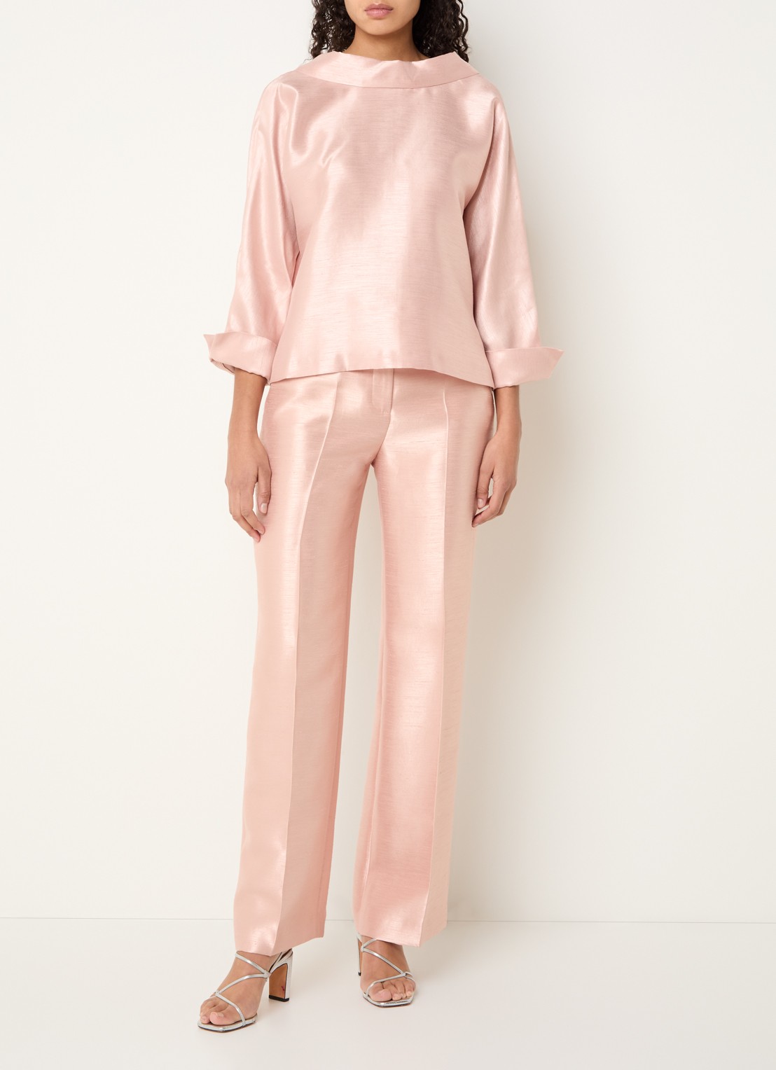 Xandres Peyvin high waist wide leg pantalon met metallic finish - voorkant 3 zalmroze