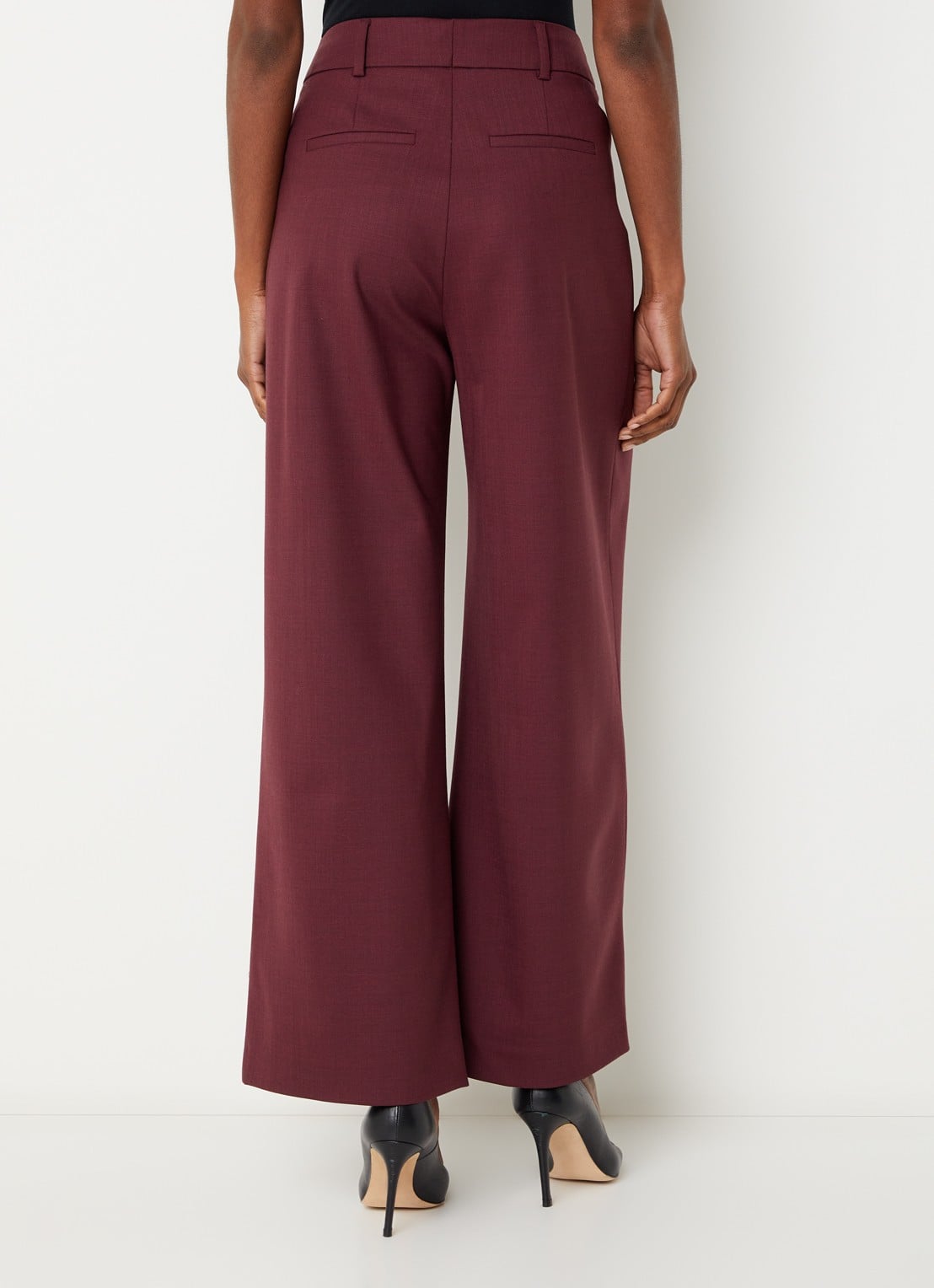 Xandres Pifo high waist wide fit pantalon in wolblend met steekzakken - achterkant aubergine