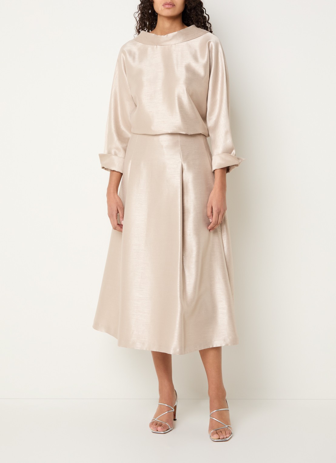 Xandres Rayma midi A-lijn rok met metallic finish - voorkant 2 beige