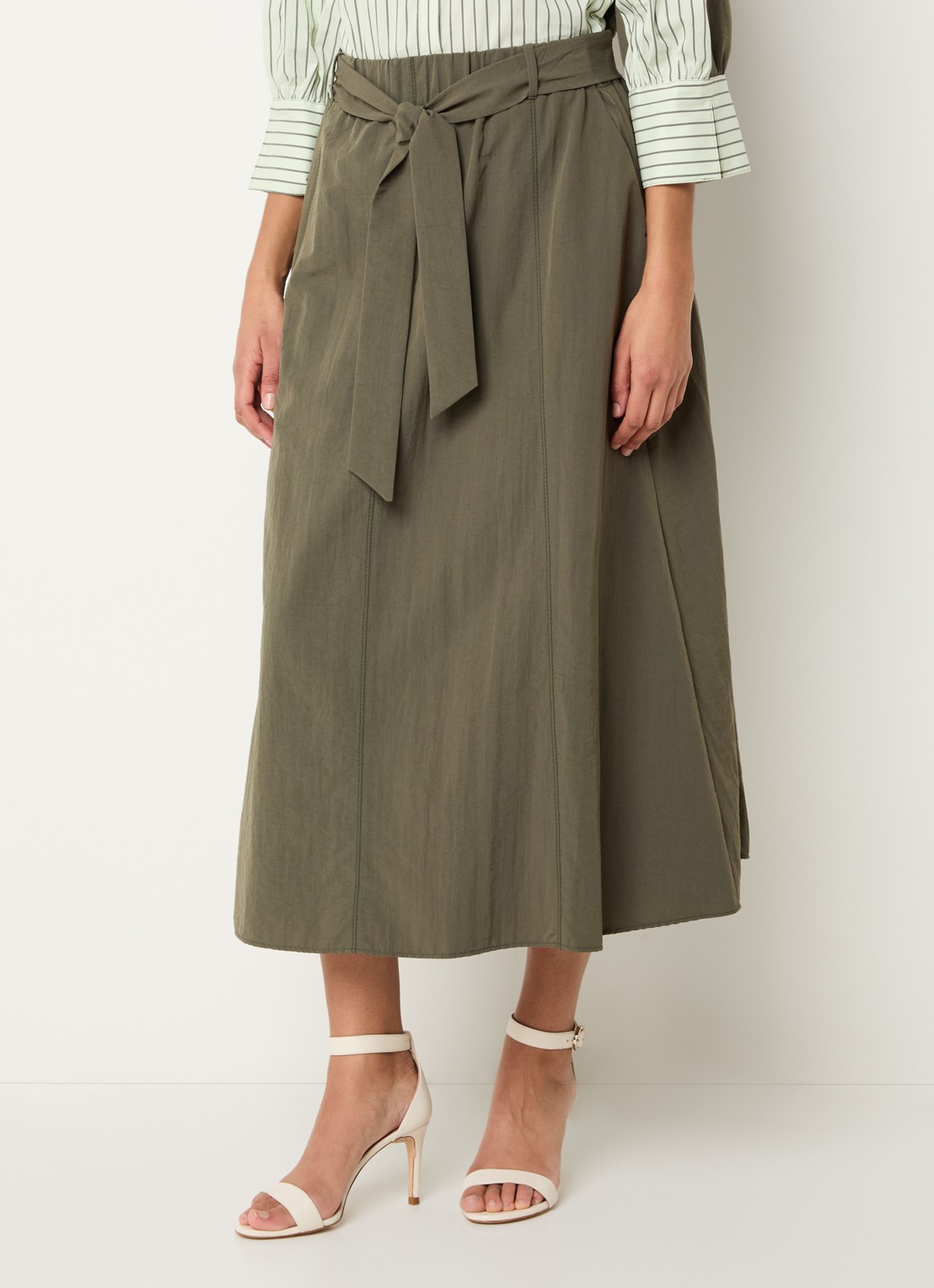 Xandres Rossi high waist midi A-lijn rok met strikceintuur - detail 4 bronsgroen