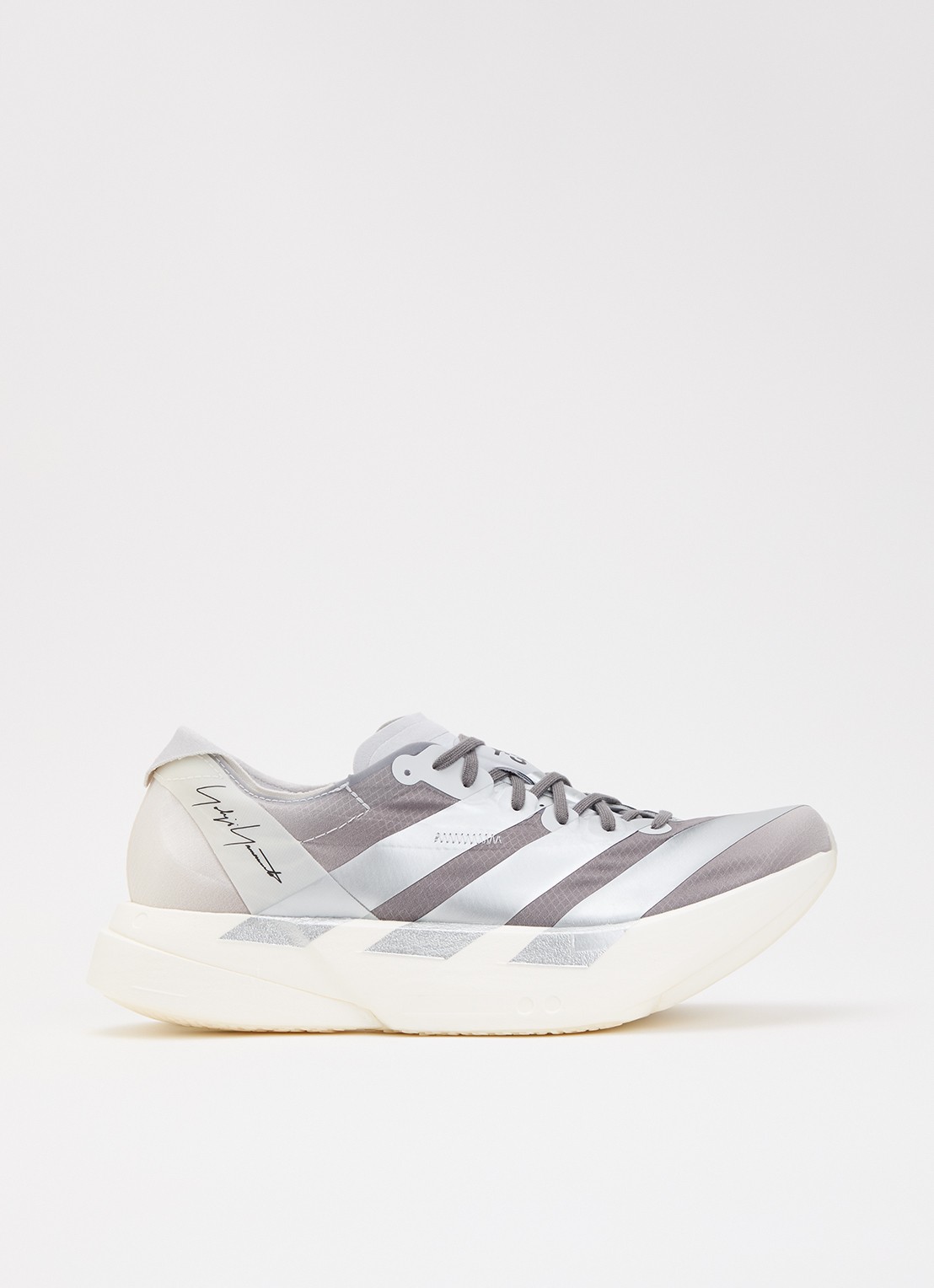Y-3 Adios Pro 4 sneaker met mesh details - voorkant donkergrijs