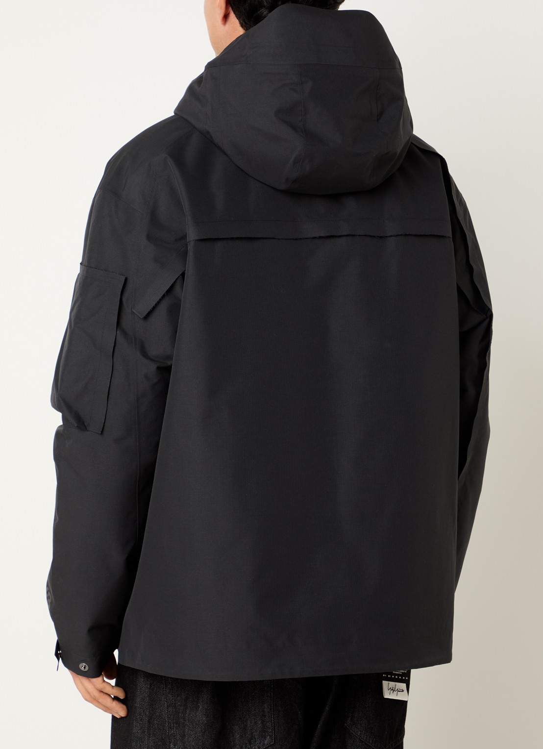 Y-3 Regenjack met capuchon en opgestikte zakken - achterkant 2 zwart