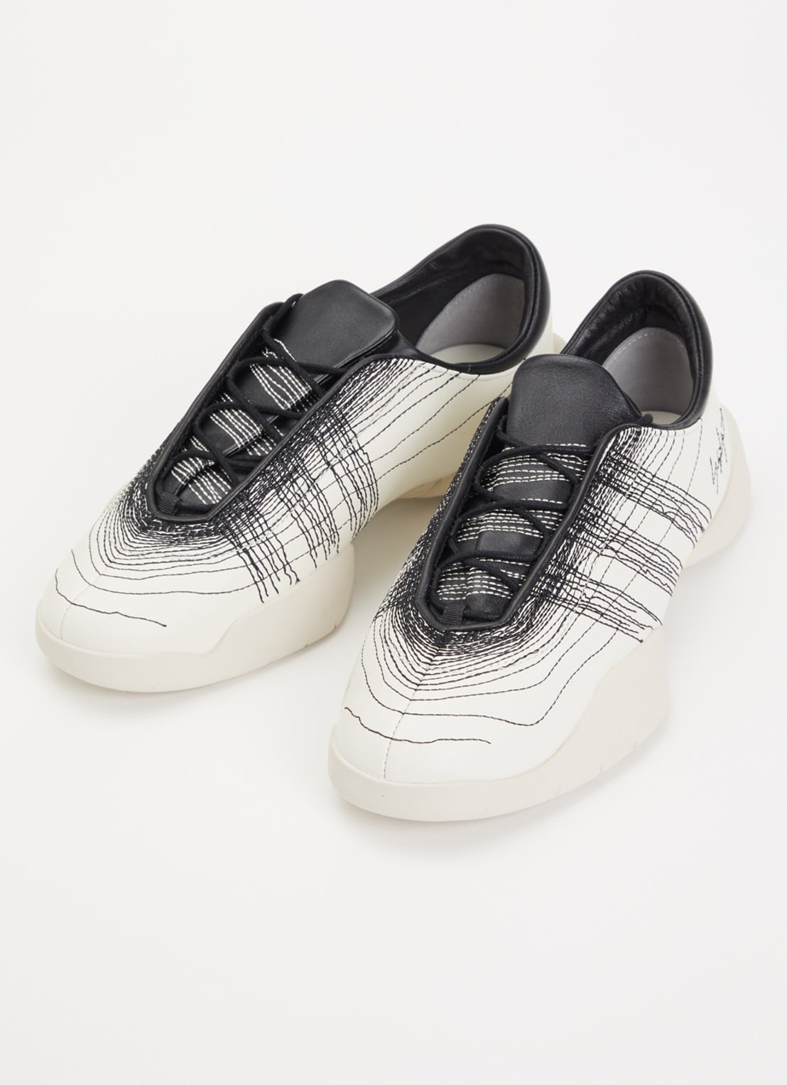 Y-3 Regu Embroidery sneaker van leer - detail wit