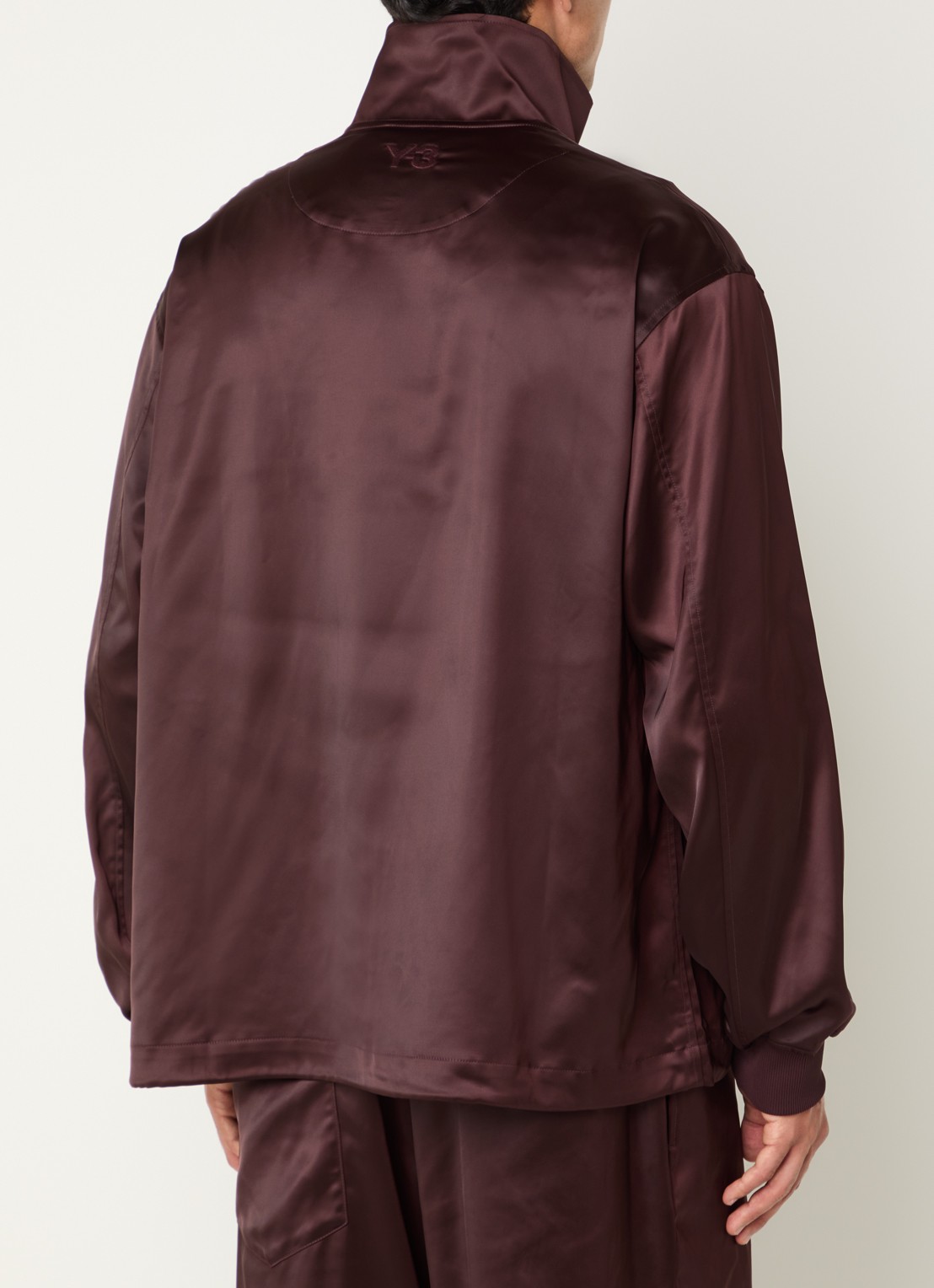 Y-3 Trainingsvest van satijn met streepprint - achterkant 4 bordeauxrood