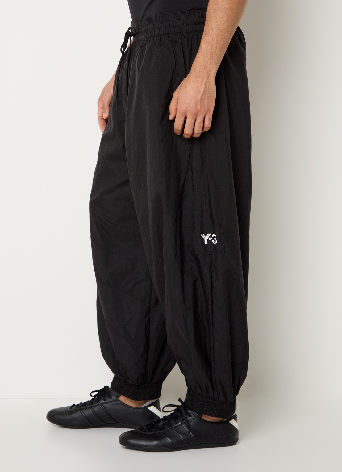 Y-3 Wide fit joggingbroek met logo en steekzakken - detail 5 zwart