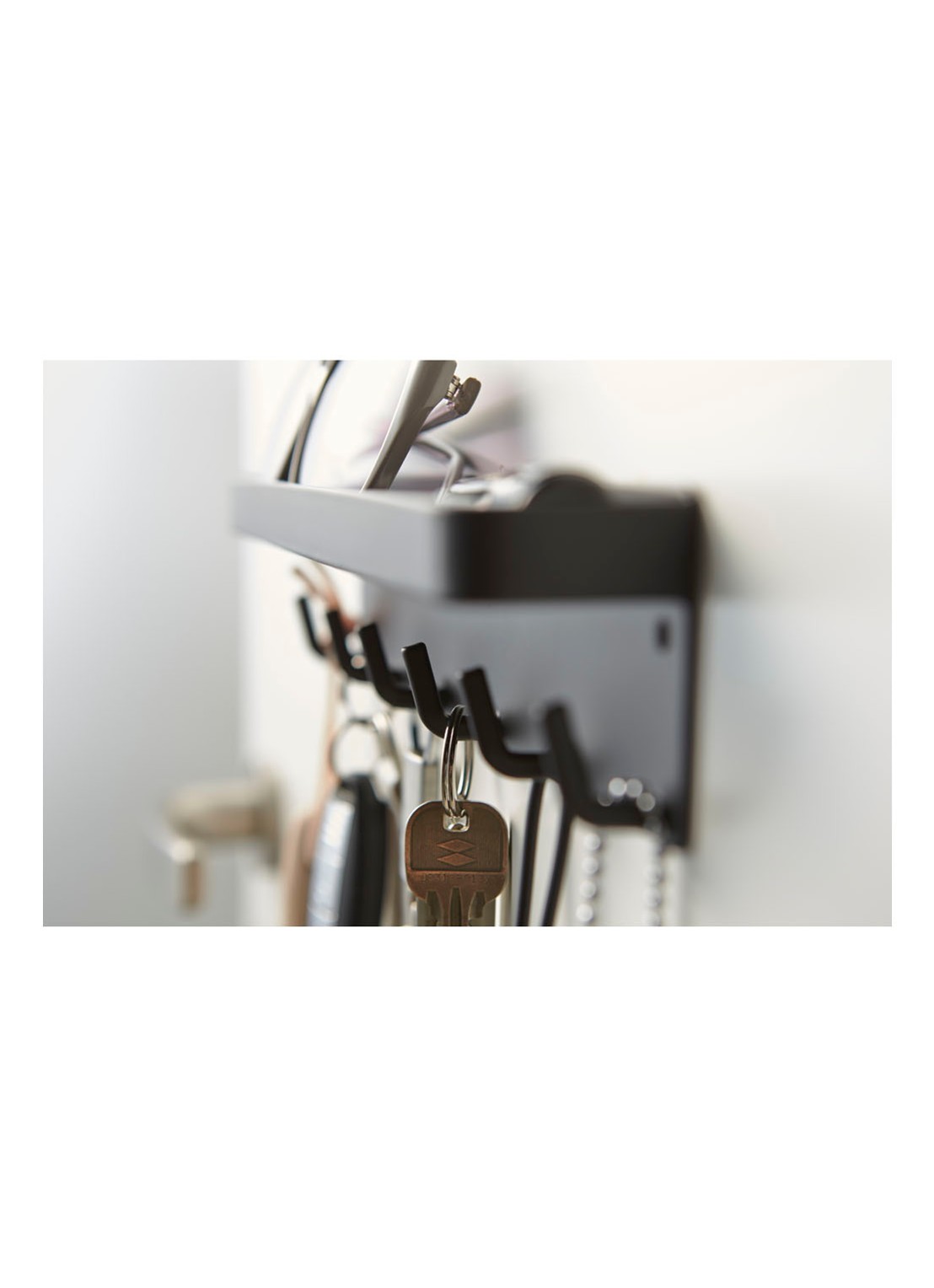 Yamazaki Smart magnetisch sleutelrek 24,5 cm - detail 3 zwart