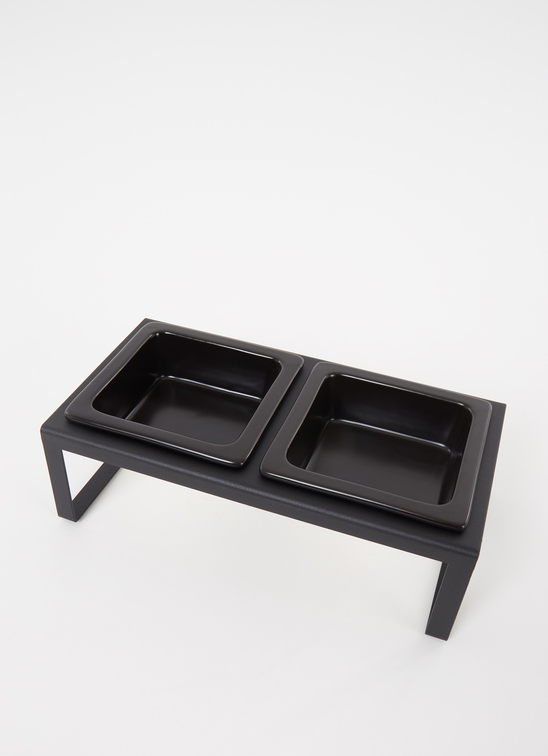 Yamazaki Tower Tall voerbak voor katten 29 x 15,5 cm - detail 3 zwart