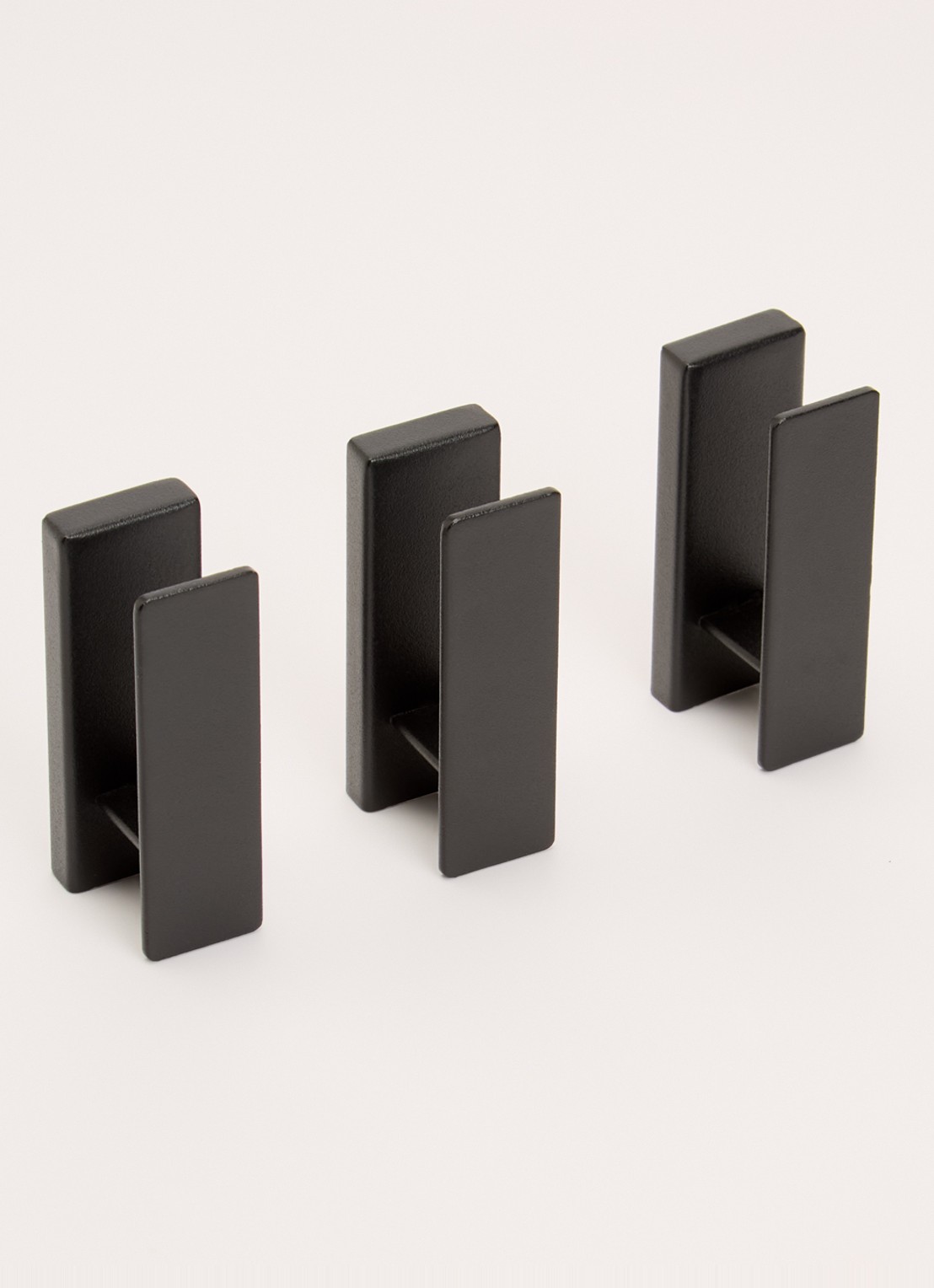 Yamazaki Tower wandhaak set van 3 - voorkant 2 zwart