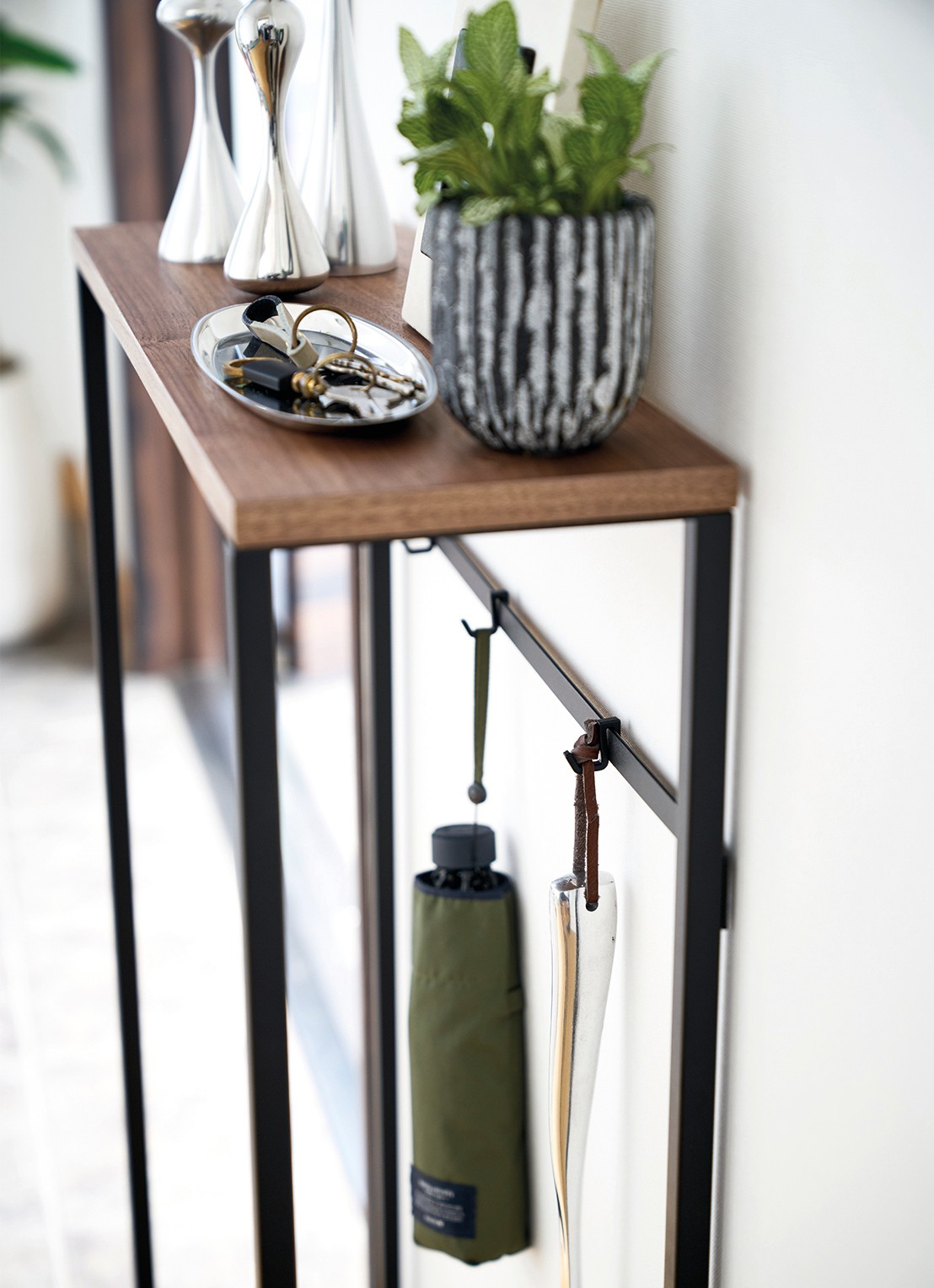 Yamazaki Tower wandtafel 60 x 80,5 cm - detail 6 zwart