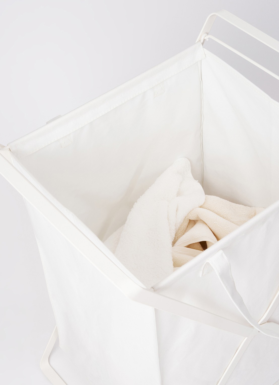 Yamazaki Tower wasmand 64 cm - achterkant 4 wit