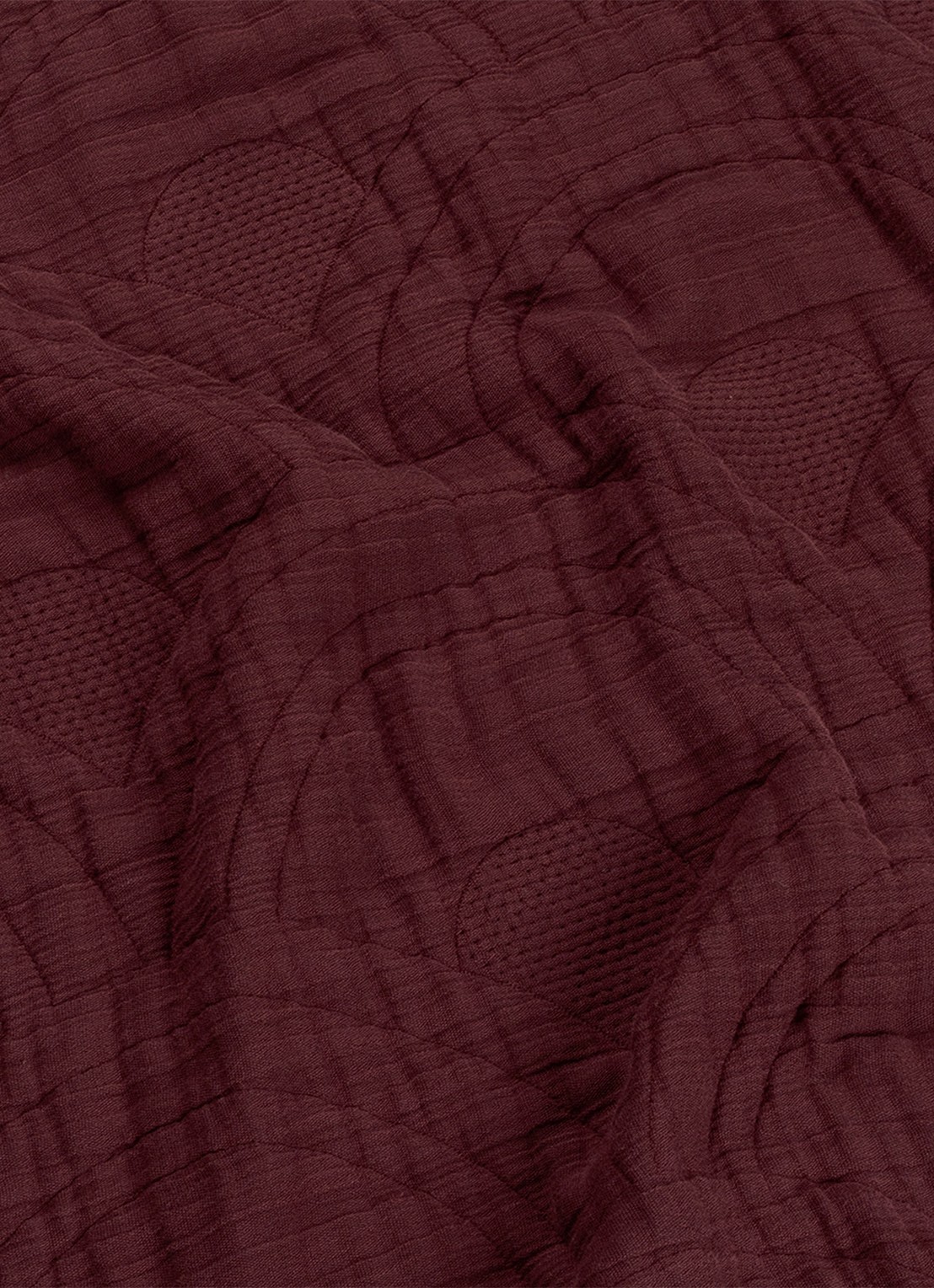 Yumeko Mousseline bedsprei van gewassen linnen 200 x 230 cm - voorkant 2 bordeauxrood
