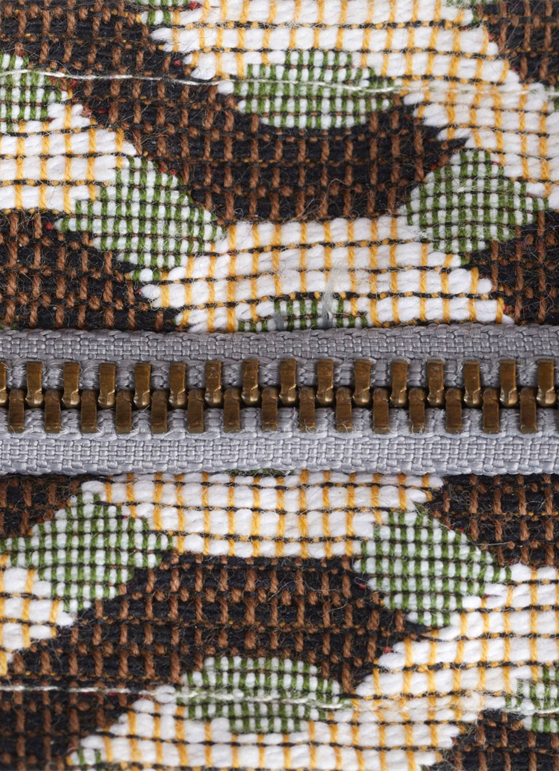Yves Delorme Aime toilettas met print - detail 3 groen