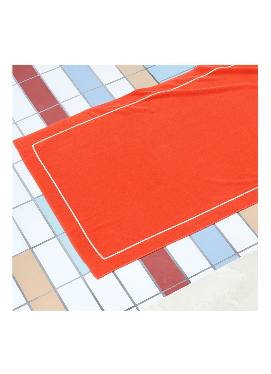 Yves Delorme Croisiere strandlaken  - 480 gr/m2 - 92 x 200 cm - voorkant 5 oranjerood