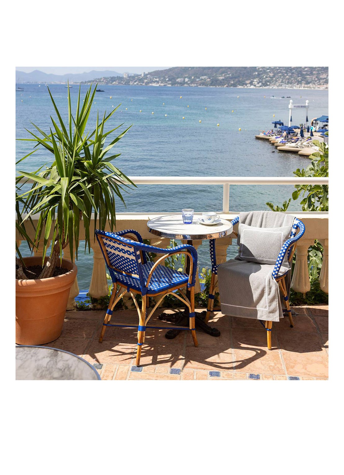 Yves Delorme Croisiere strandlaken  - 480 gr/m2 - 92 x 200 cm - detail 4 lichtgrijs