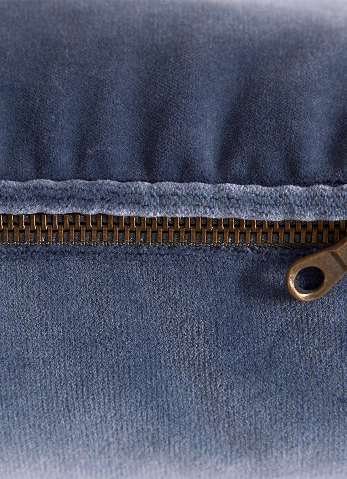 Yves Delorme Divan sierkussenhoes van fluweel - detail 3 staalblauw