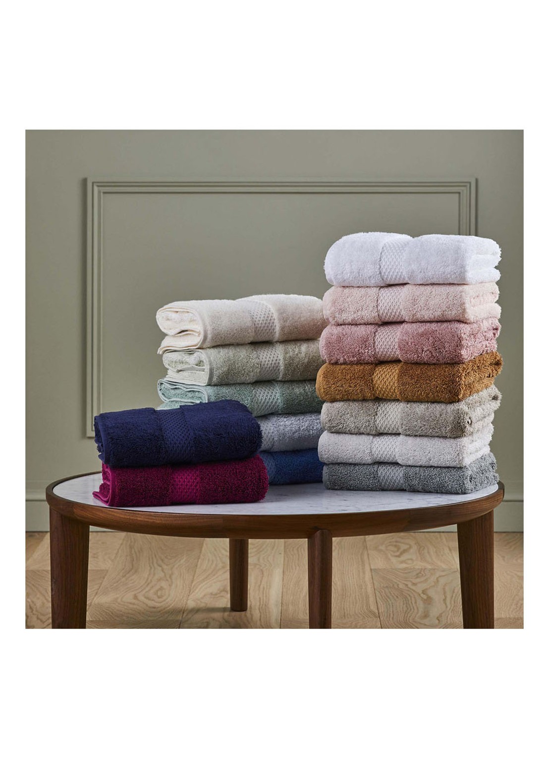 Yves Delorme Etoile badhanddoek - 700 gr/m2 - 55 x 100 cm - detail 6 goud