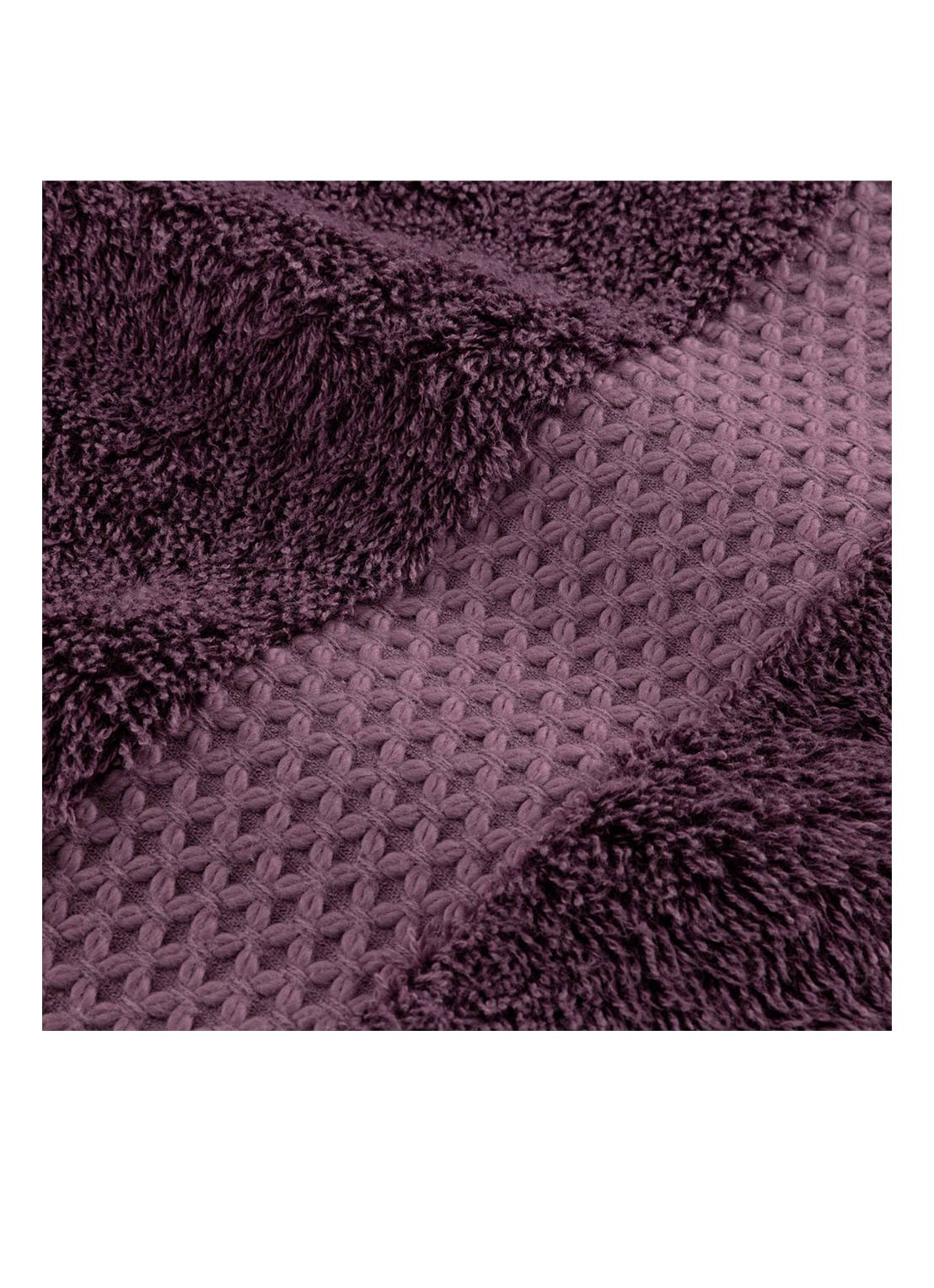 Yves Delorme Etoile badhanddoek - 700 gr/m2 - 55 x 100 cm - voorkant 4 paars
